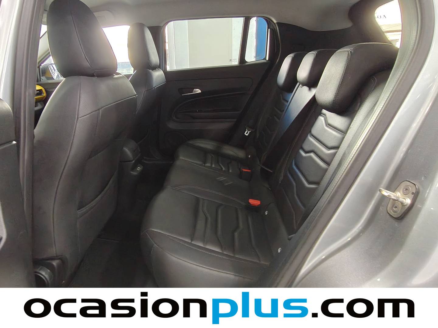 Foto Jeep Avenger Jeep Avenger 1.2 G Summit (100 CV)