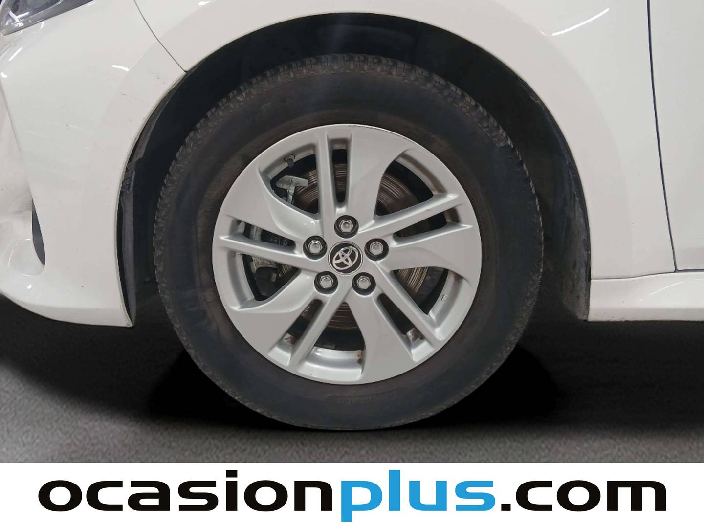 Foto Toyota Yaris Toyota Yaris 120H Business Plus (116 CV)