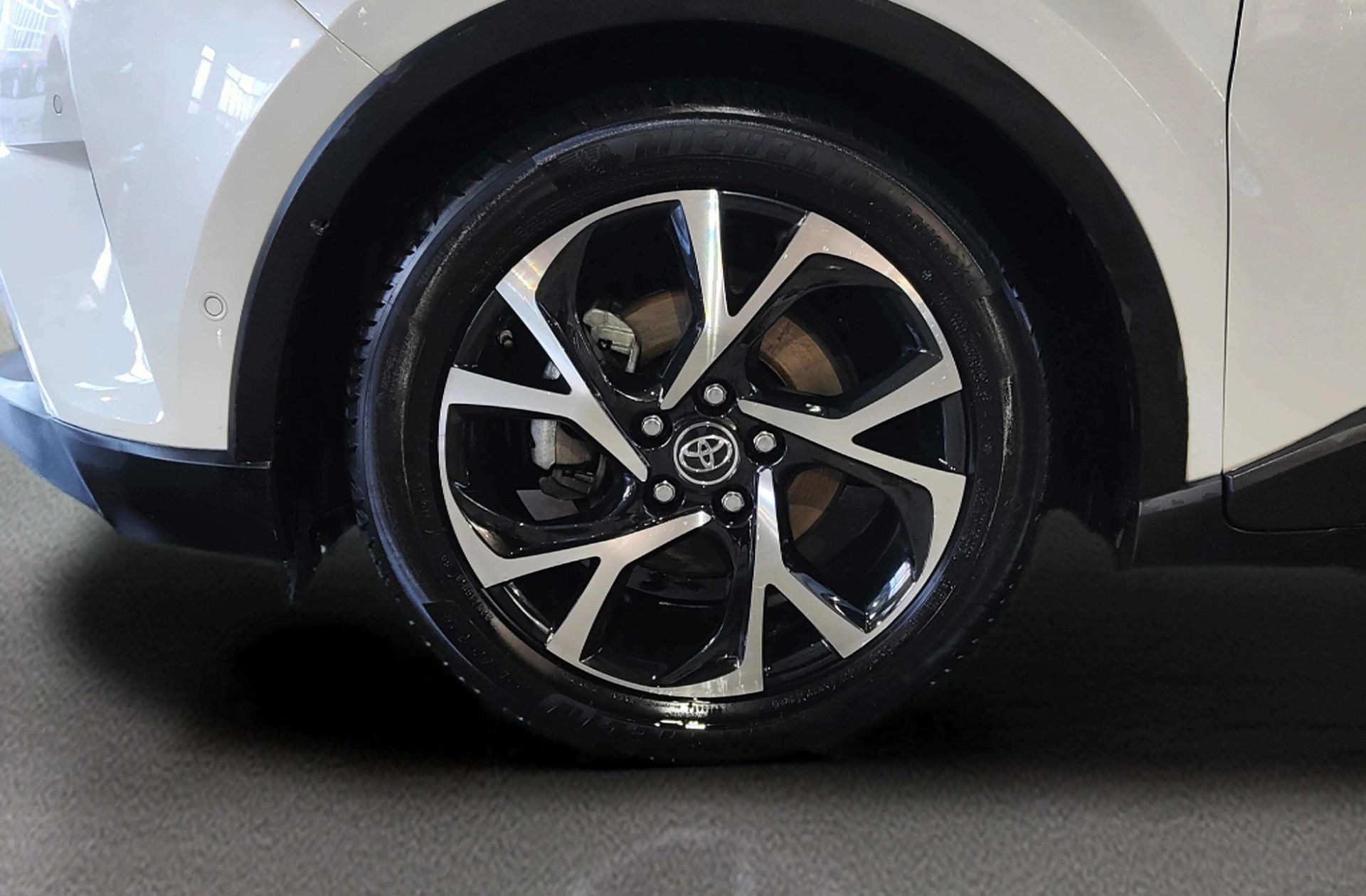 Toyota C-HR 1.8 125H Advance - foto 35