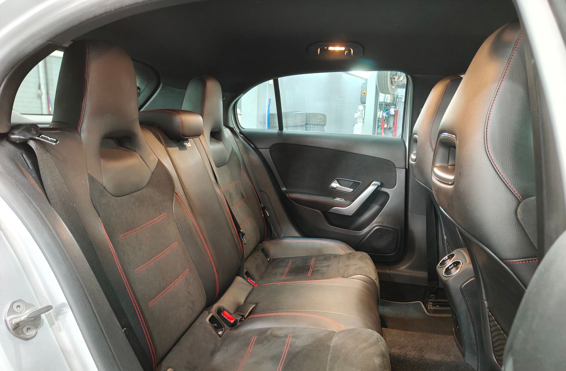 Mercedes-Benz Clase A 200 Pack AMG - foto 18