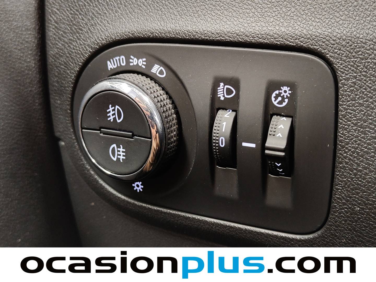 Opel Crossland X Opel Crossland X 1.2 S&S Design Line 120 Aniversario Auto (110 CV) de segunda mano