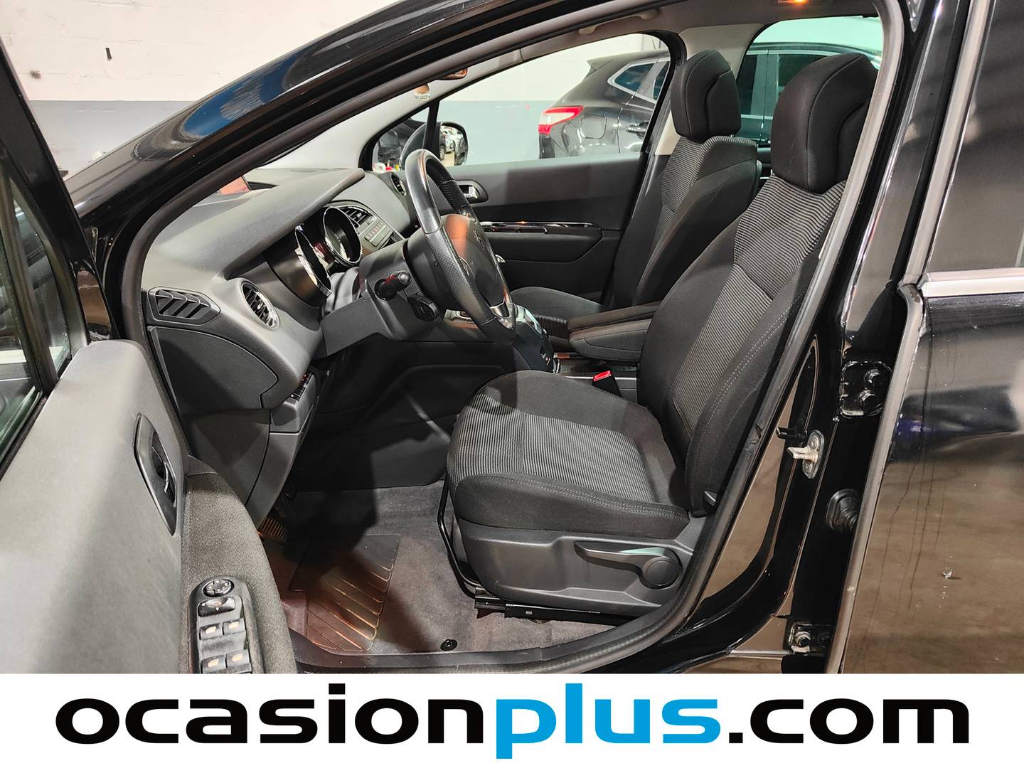 Foto Peugeot 5008 Peugeot 5008 1.6 THP Sport Pack (156 CV)