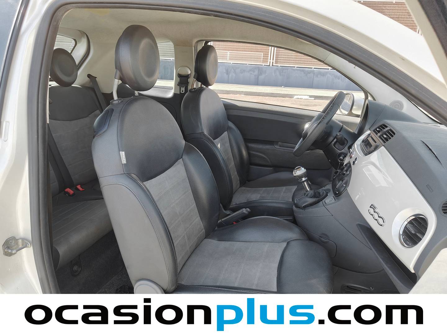 Extras y acabados del Fiat 500 Fiat 500 1.2 8v Lounge (69 CV)
