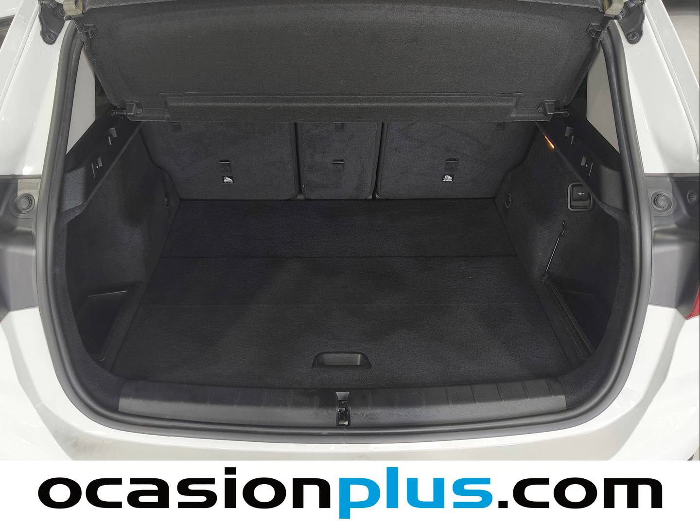 Fotos maletero BMW X1 BMW X1 sDrive18d (150 CV)