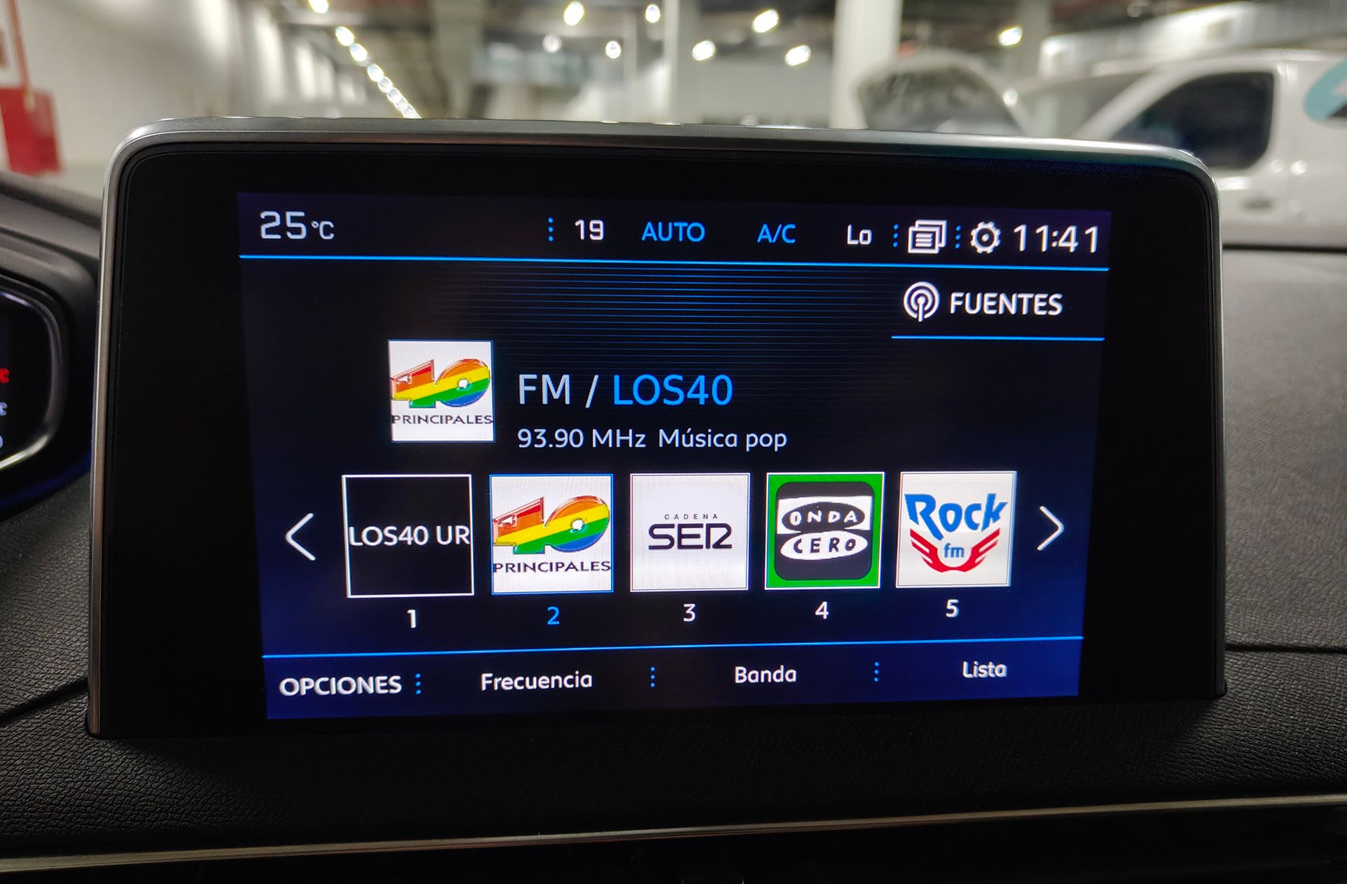 Peugeot 3008 PureTech 130 Allure - foto 40