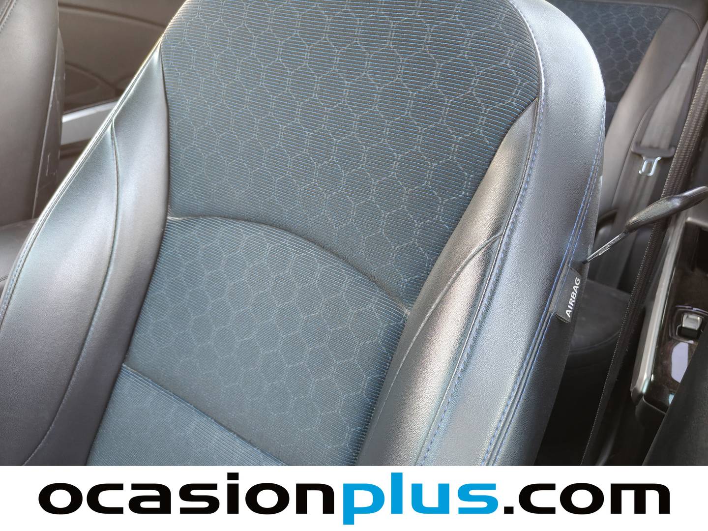 Foto SsangYong Tivoli Ssangyong Tivoli D16T Limited 4x2 (115 CV)