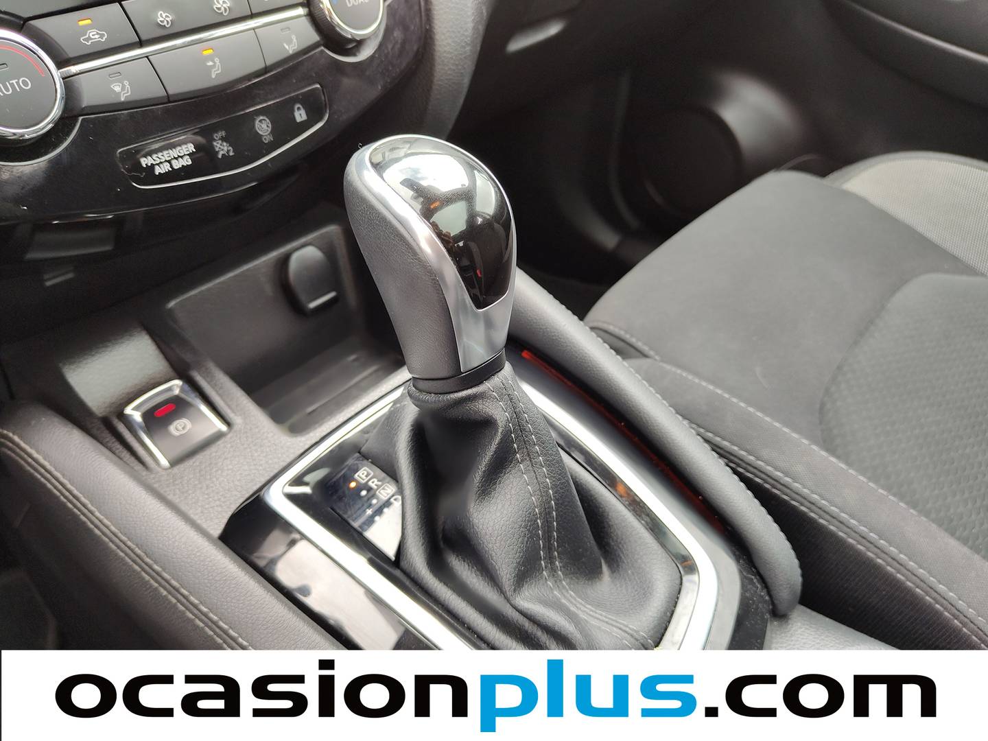 Nissan QASHQAI Nissan Qashqai DIG-T 160 N-Connecta 4x2 DCT (160 CV) de segunda mano