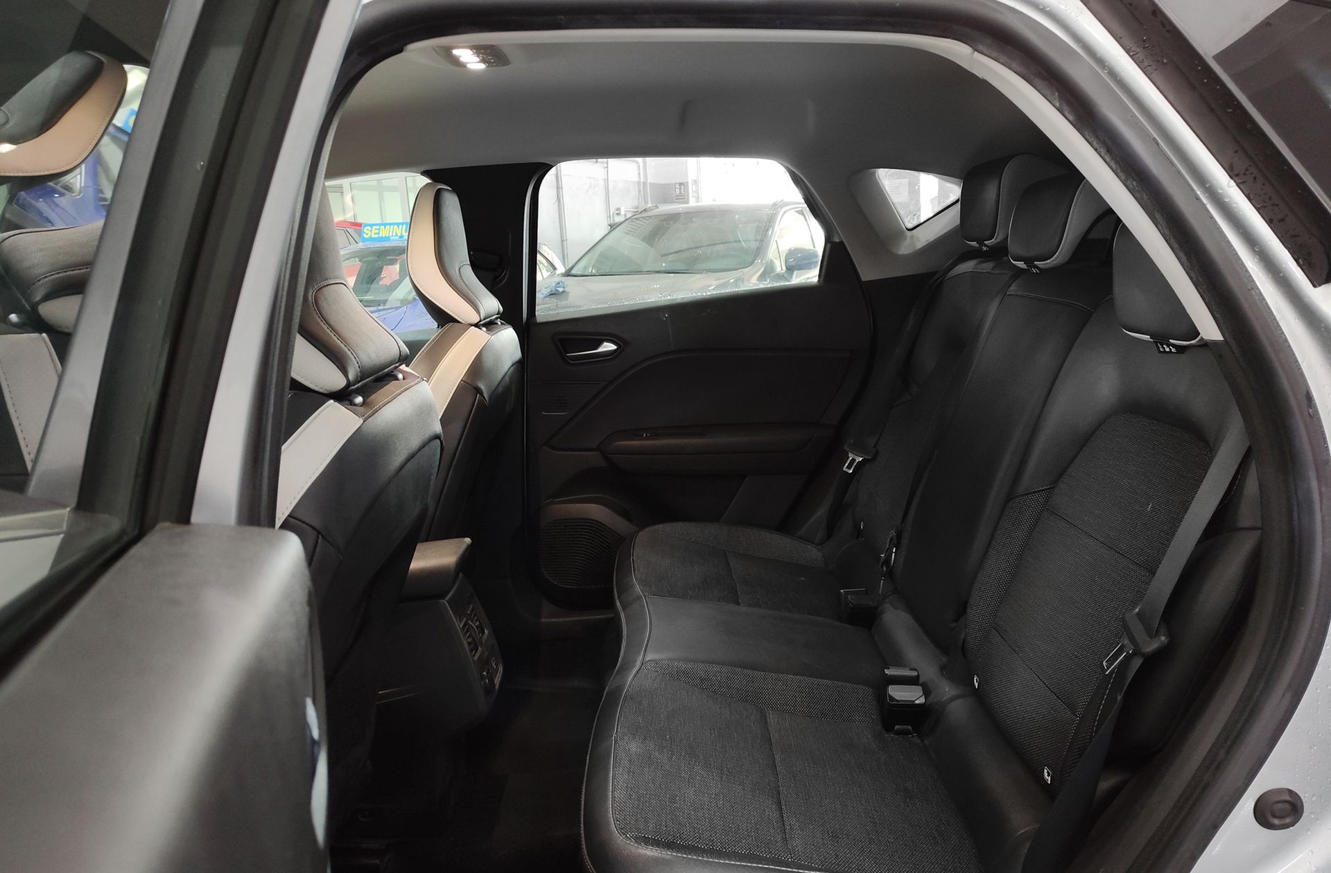 Renault Captur Techno TCe - foto 12