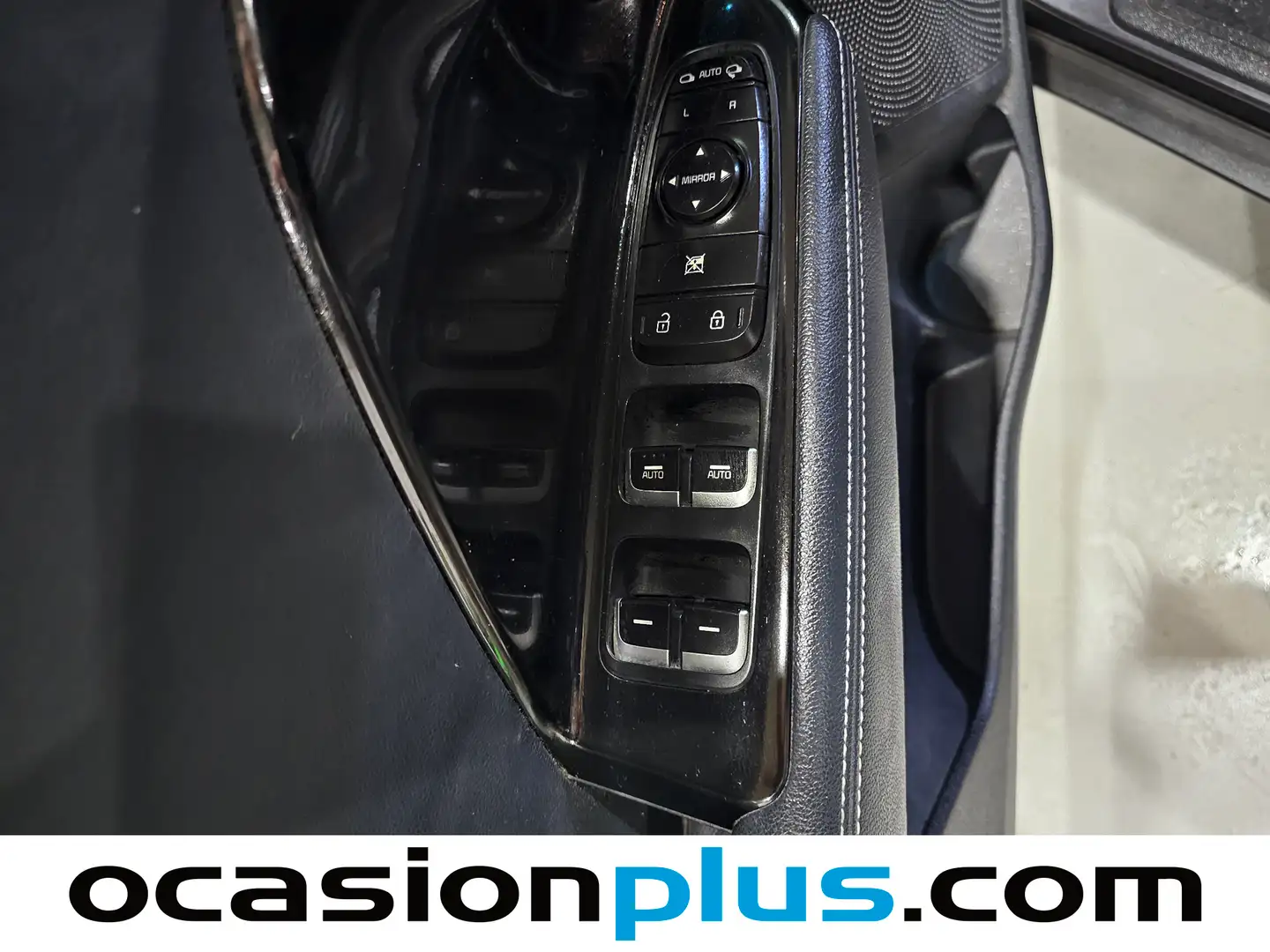 Foto KIA Niro Kia Niro 1.6 GDi HEV Híbrido Drive (141 CV)