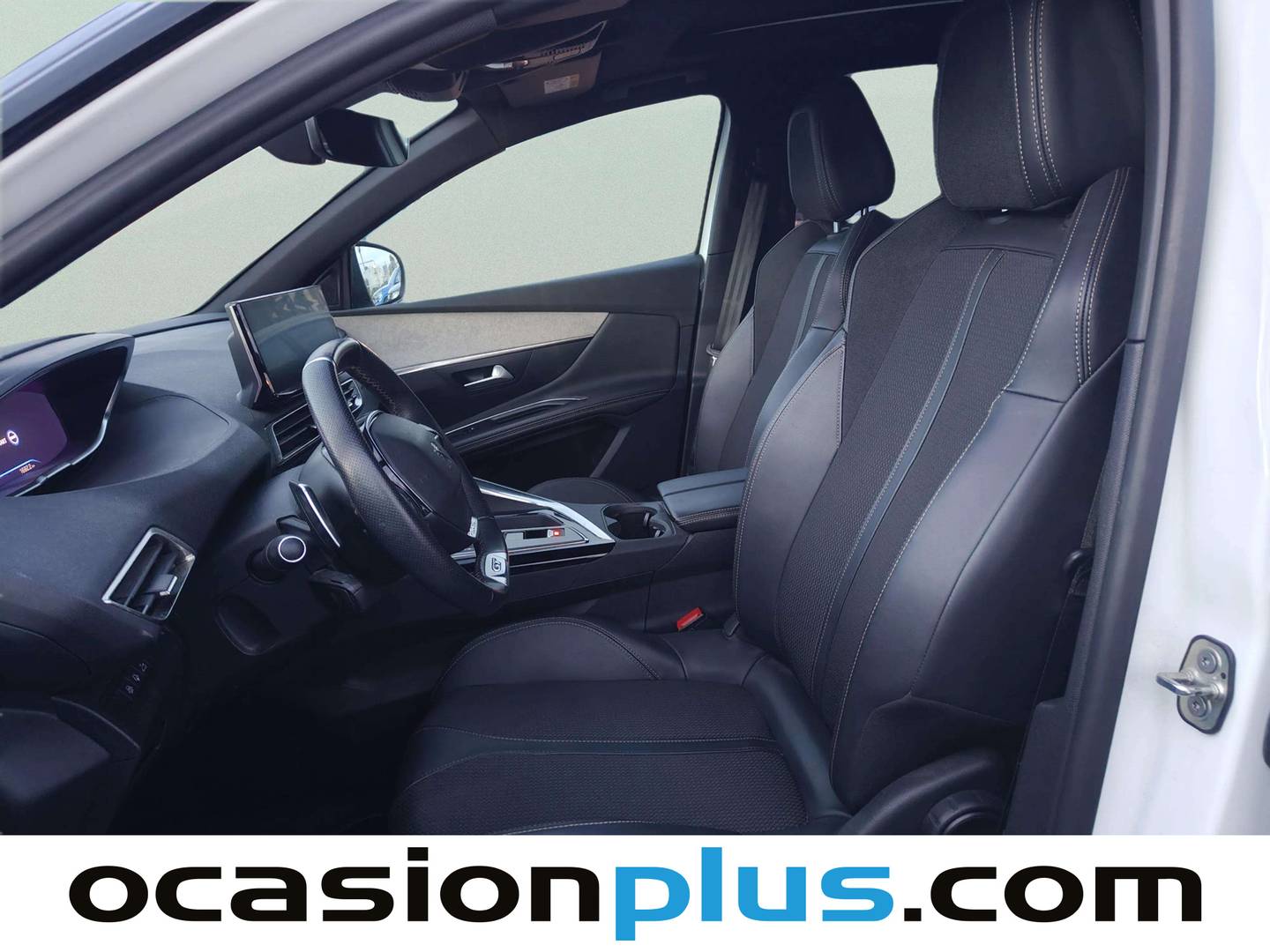 Foto Peugeot 3008 Peugeot 3008 PureTech 130 S&S GT EAT8 (130 CV)