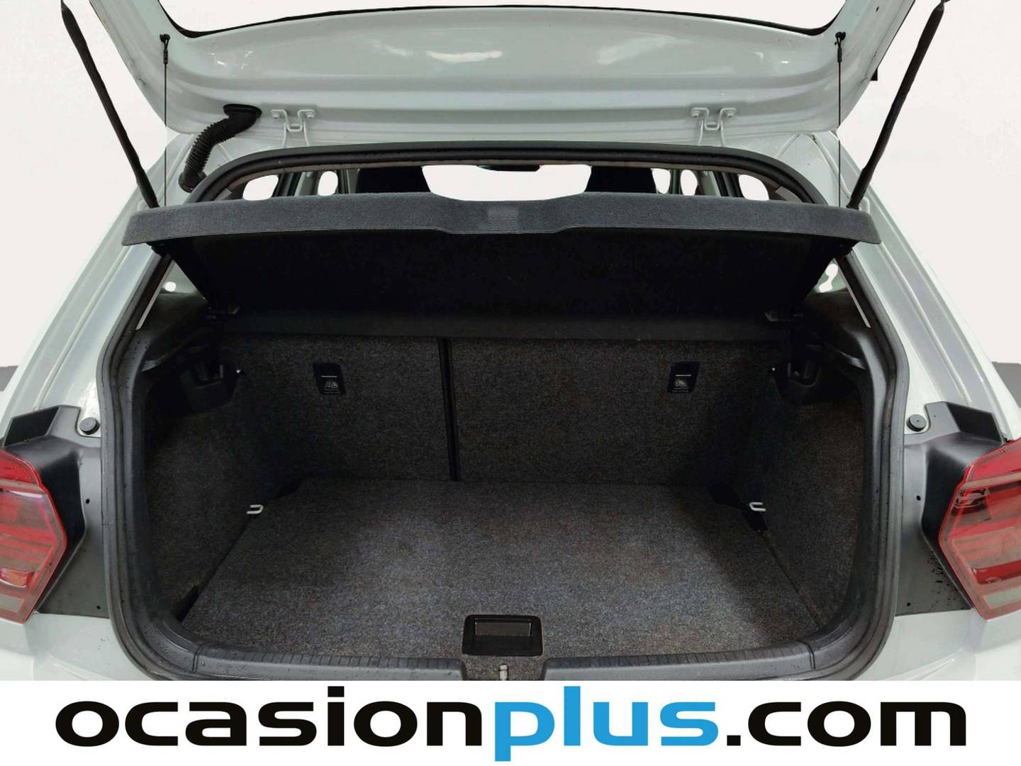 Foto asientos delanteros Volkswagen Polo Volkswagen Polo Advance 1.0 (80 CV)
