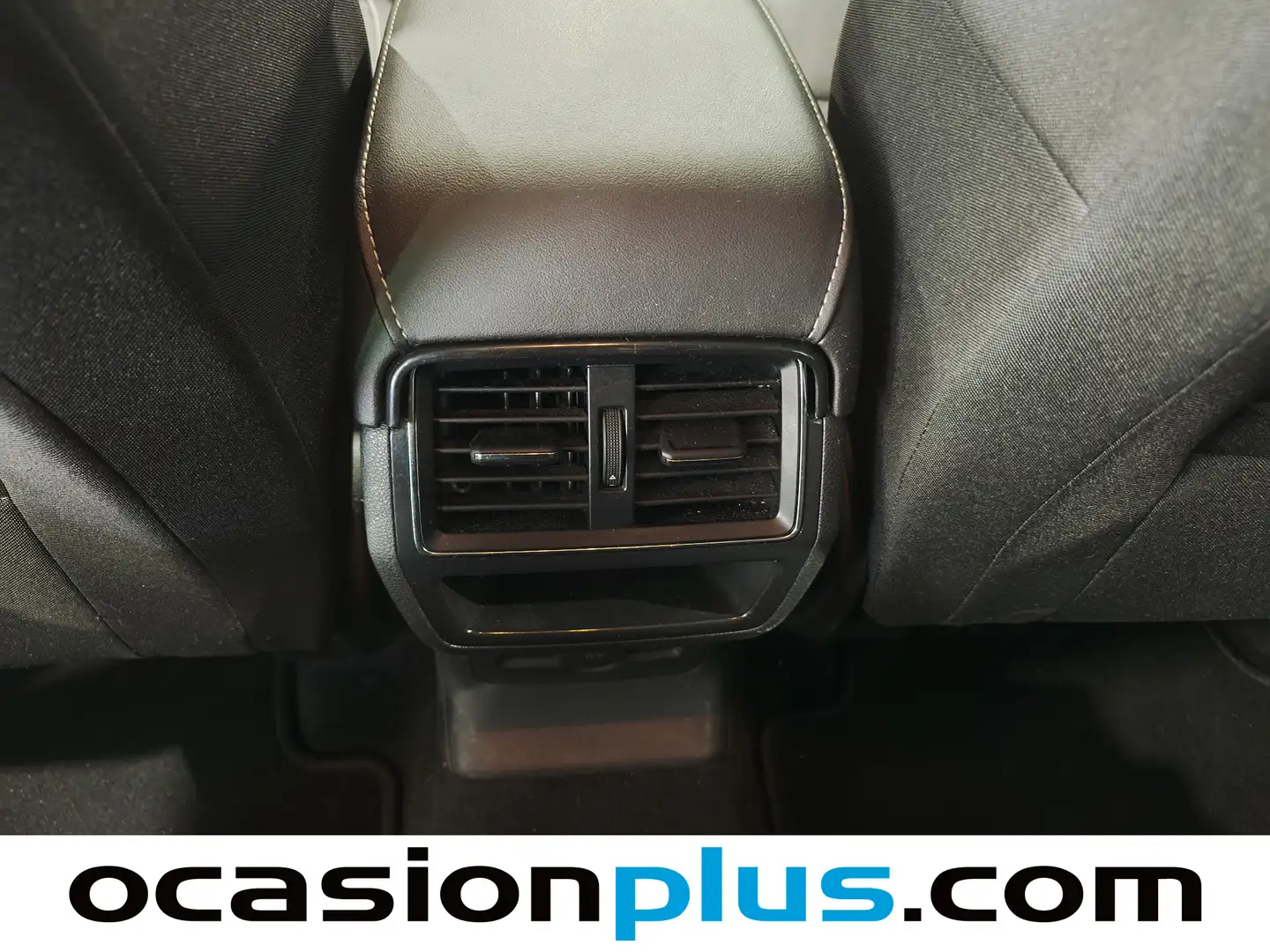 Foto Skoda Karoq Skoda Karoq 1.6 TDI Ambition  (115 CV)