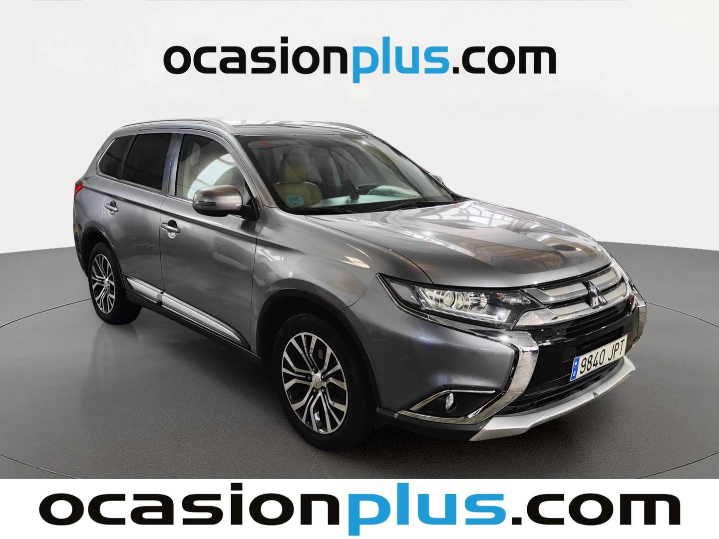 Foto delantera Mitsubishi Outlander Mitsubishi Outlander 200 MPI Motion 2WD CVT (150 CV) derecha