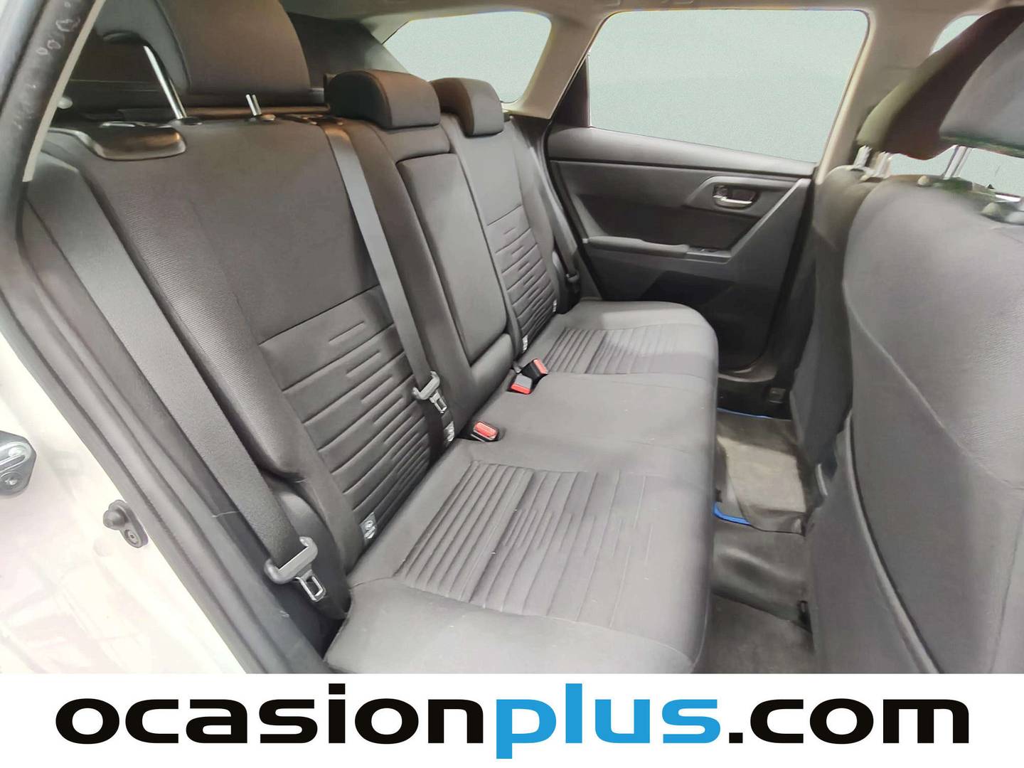 Foto Toyota Auris Toyota Auris 140H Touring Sports Active (136 CV)