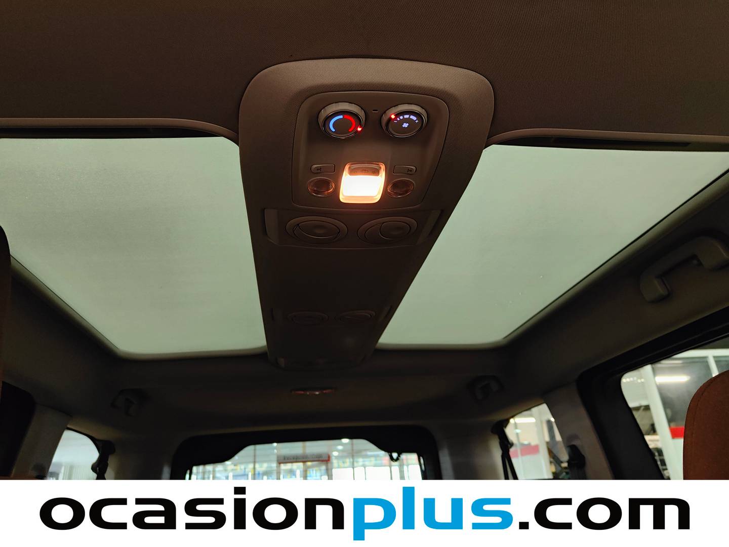 Extras y acabados del Toyota Proace Verso Toyota Proace Verso Combi 2.0D Family Advance Pack Auto (177 CV) 8 PLAZAS