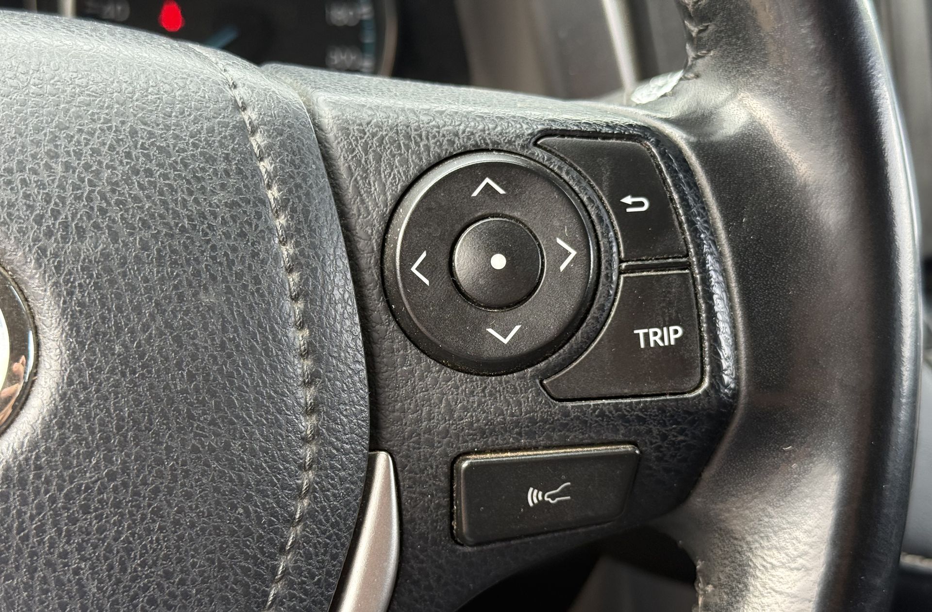 Toyota RAV4 2.5l hybrid Advance 2WD - foto 23