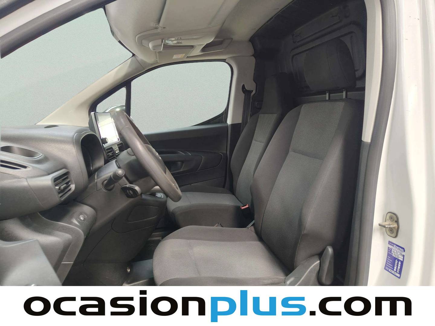 Foto asientos delanteros Citroën Berlingo Citroen Berlingo BlueHDi 100 Talla XL Club (102 CV)