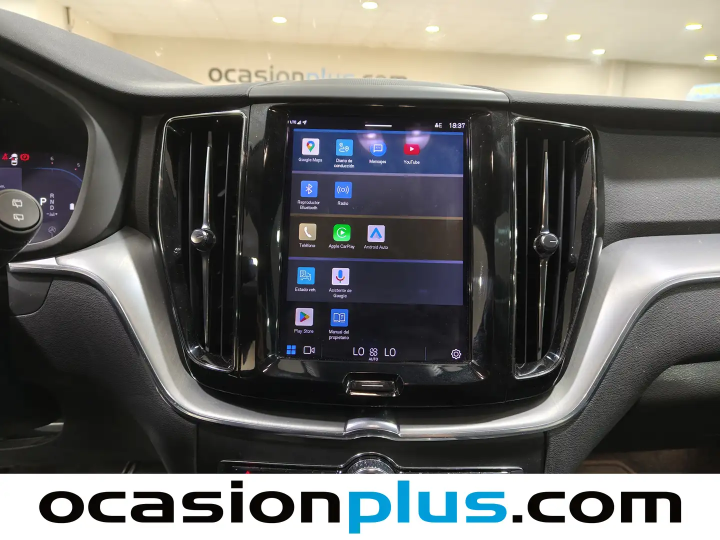 Foto Volvo XC60 Volvo XC60 B4 D Core Auto (197 CV)