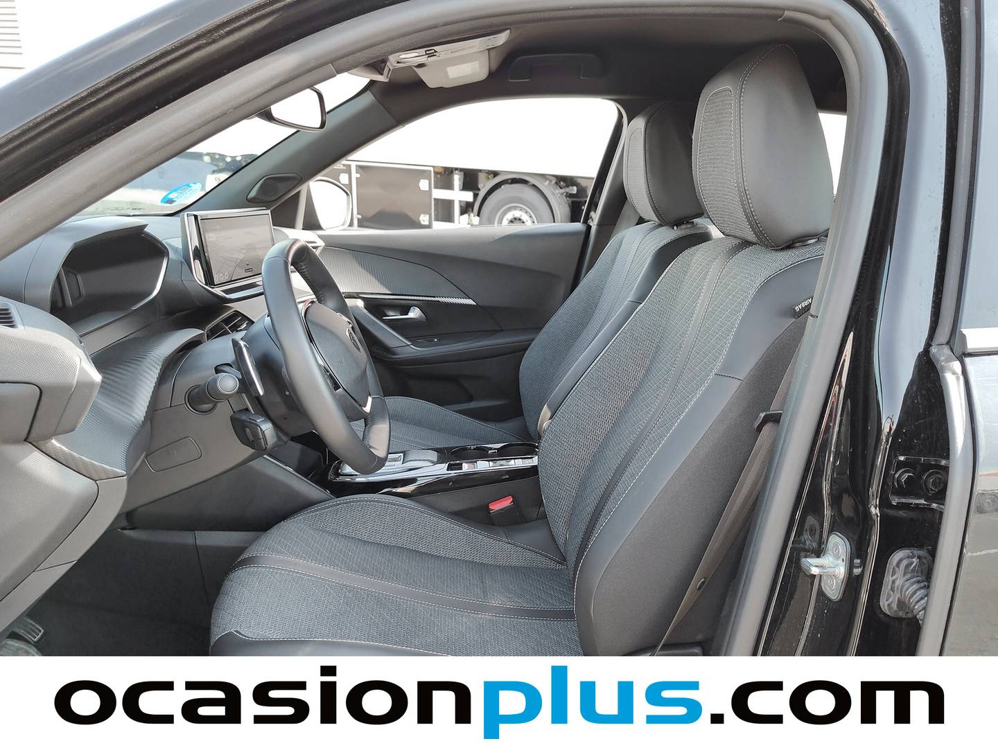 Foto asientos delanteros Peugeot 2008 Peugeot 2008 Allure Hybrid eDCS6 (145 CV)