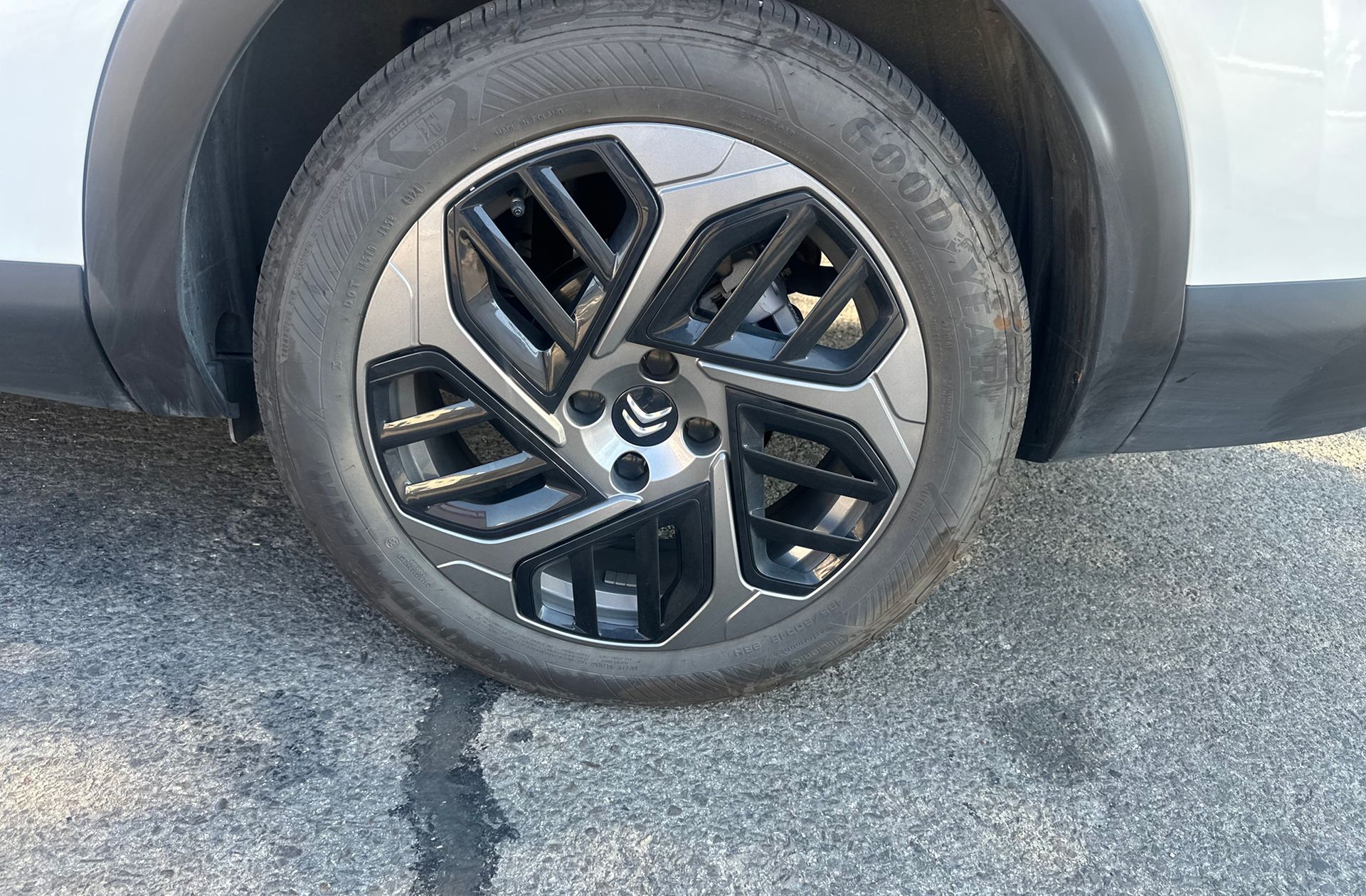 Citroën C4 X Hybrid 136 e-DCS6 Plus - foto 36