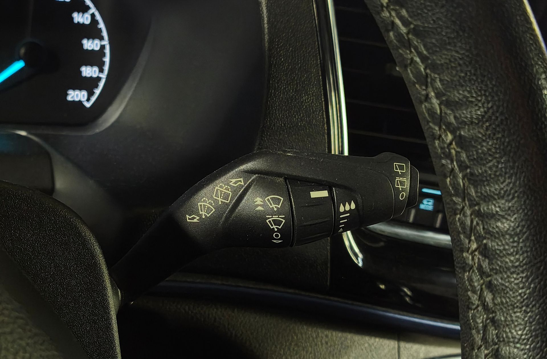 Ford Tourneo Custom 2.0 EcoBlue Hybrid L1 Active - foto 32