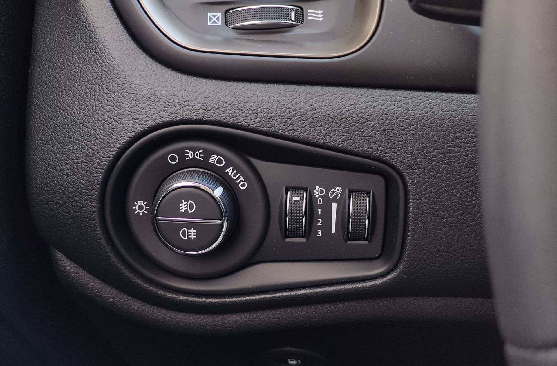 Jeep Renegade 1.3 PHEV Upland 4xe - foto 26