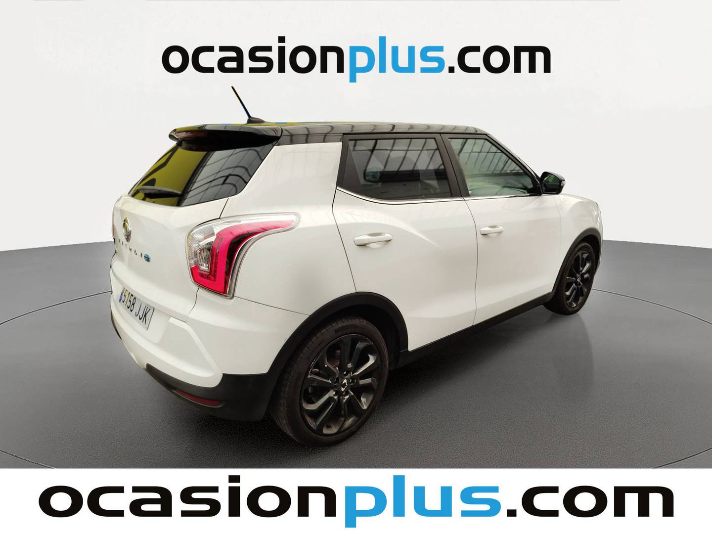 Foto trasera SsangYong Tivoli SsangYong Tivoli D16T Limited 4x2  (115 CV) derecha