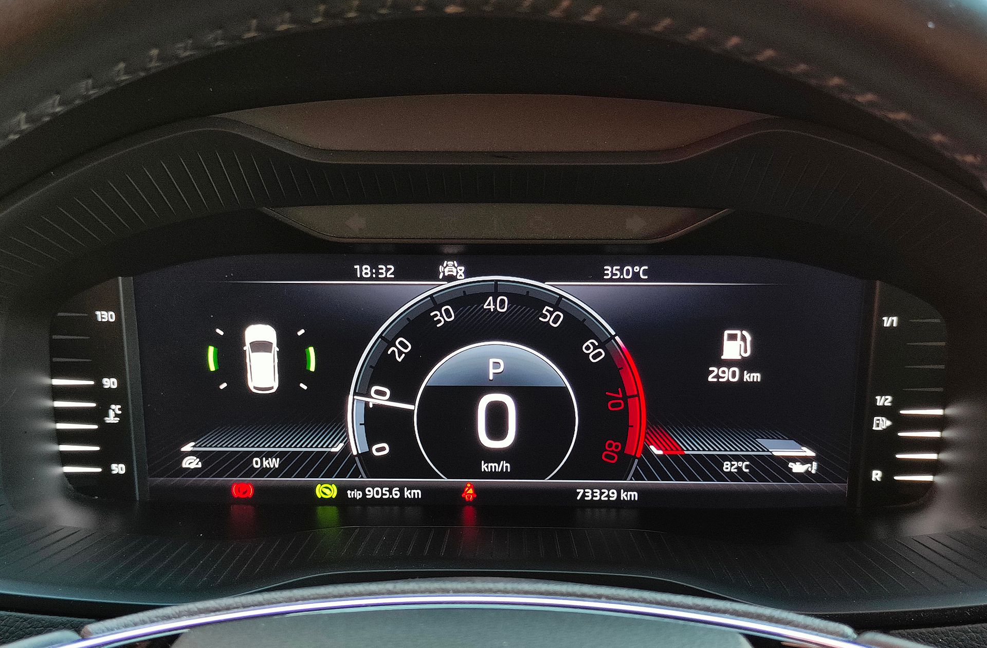 Škoda Karoq 1.5 TSI ACT Ambition DSG - foto 28