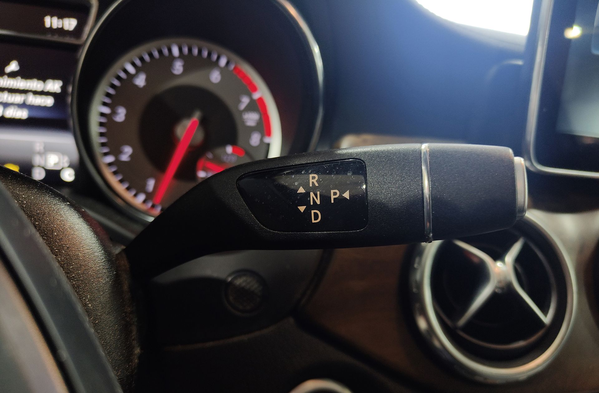 Mercedes-Benz GLA 250 4Matic Urban - foto 5