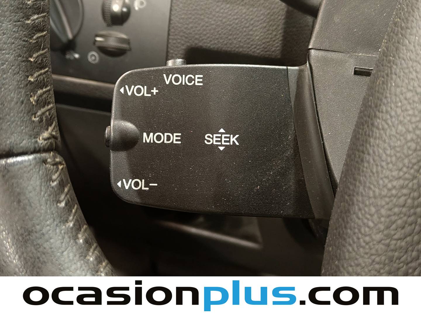 Ford C-Max Ford C-Max 1.8 Flexifuel Ghia (125 CV) de ocasión