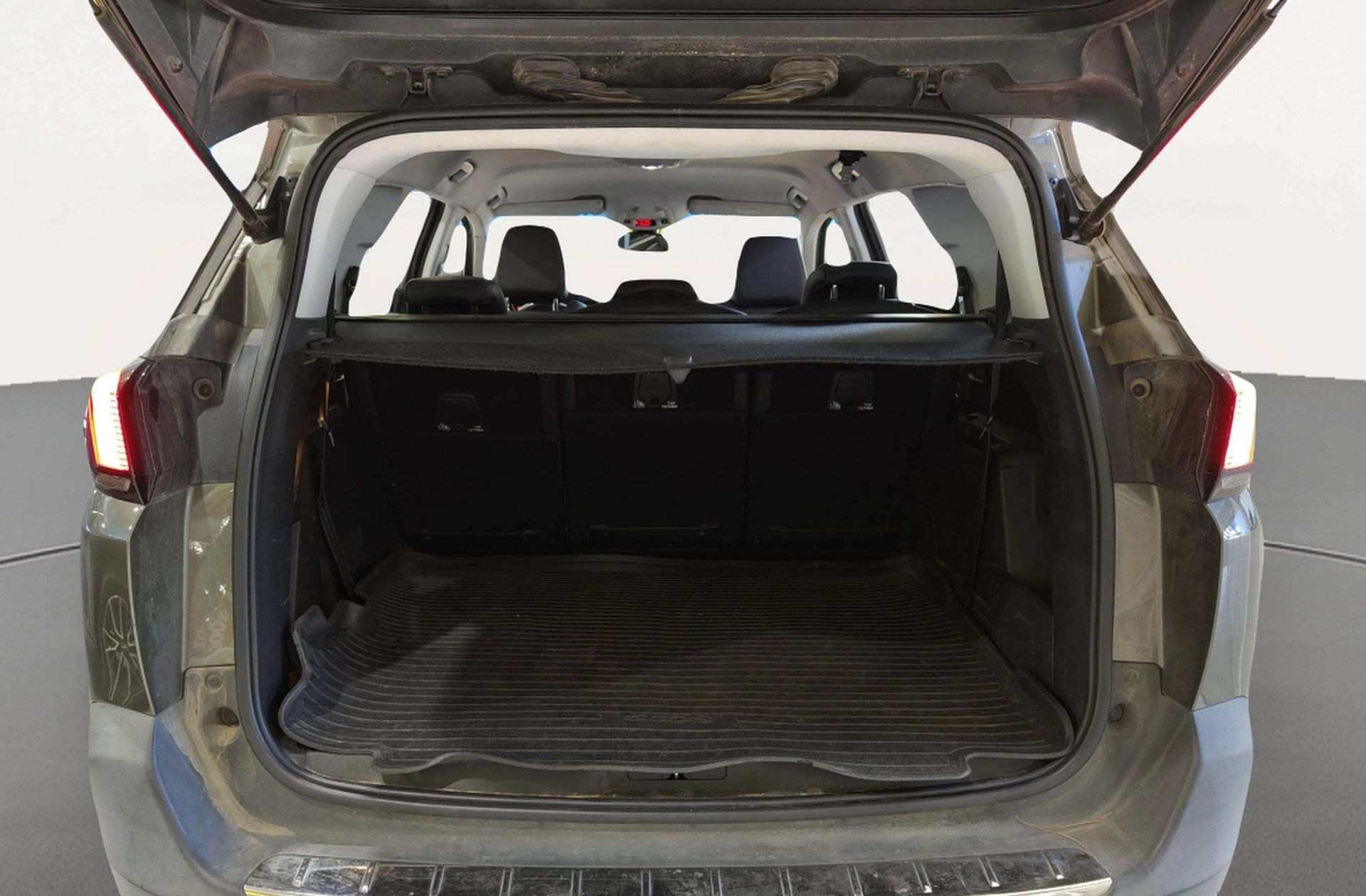 Peugeot 5008 BlueHDi 130 Allure 7 plazas - foto 17
