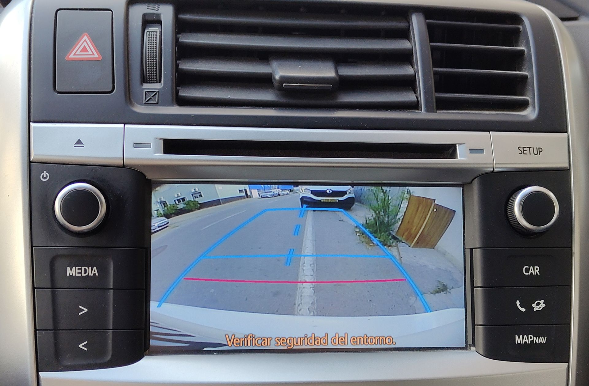 Toyota Verso 115D Advance - foto 9