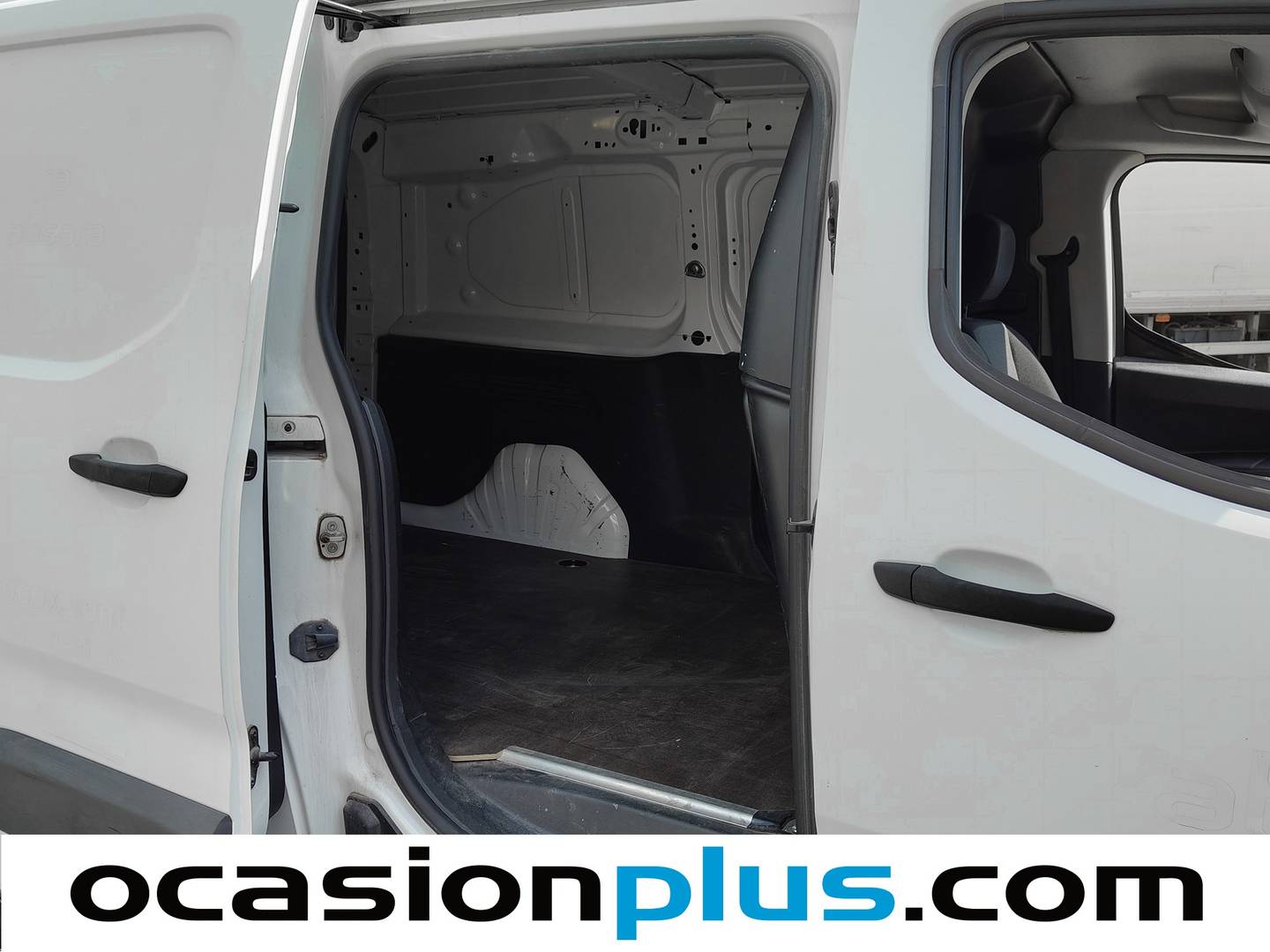 Foto asientos traseros Citroën Berlingo Citroën Berlingo BlueHDi 100 Talla XL Club (100 CV)
