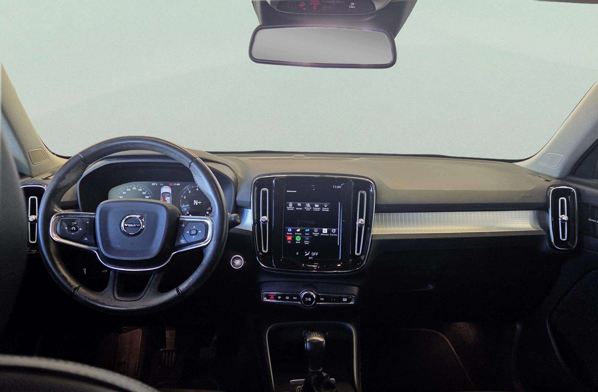 Volvo XC40 T3 Momentum - foto 7