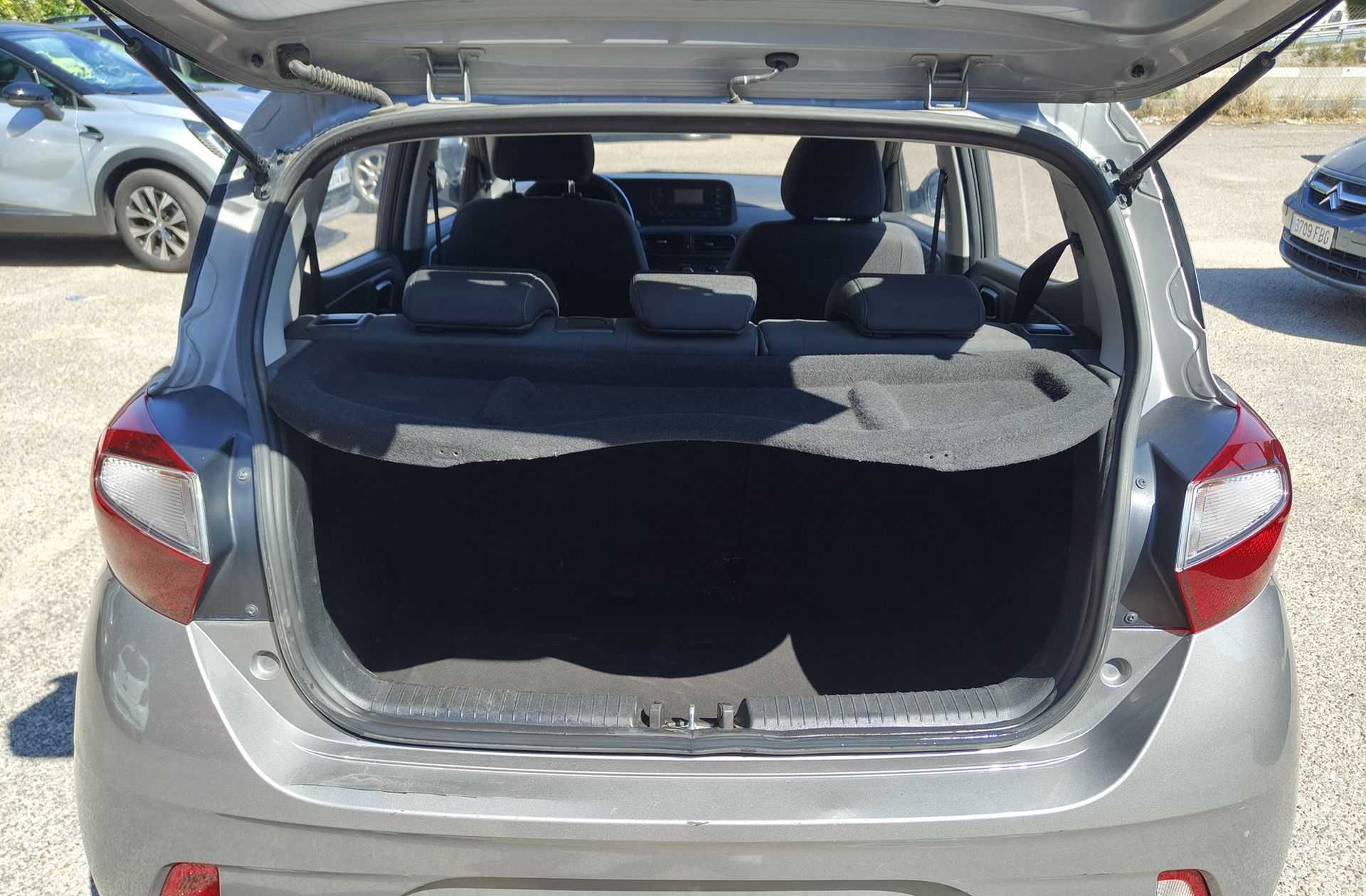 Hyundai i10 1.0 Essence - foto 12