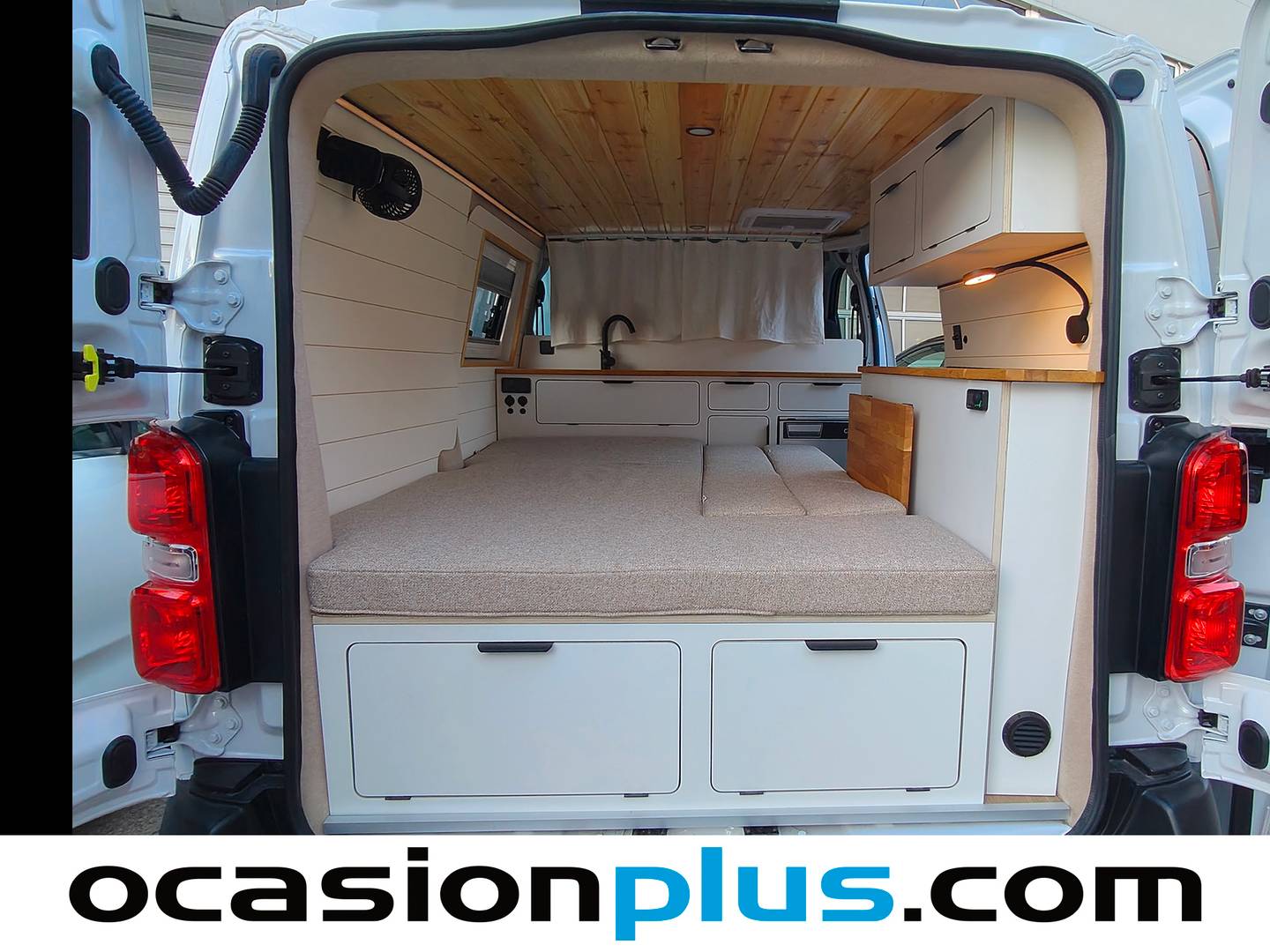 Fotos maletero Opel Vivaro Opel Vivaro Furgon 1.5 BlueHDi M Standart  Camperizada (120 CV) 2 Plazas