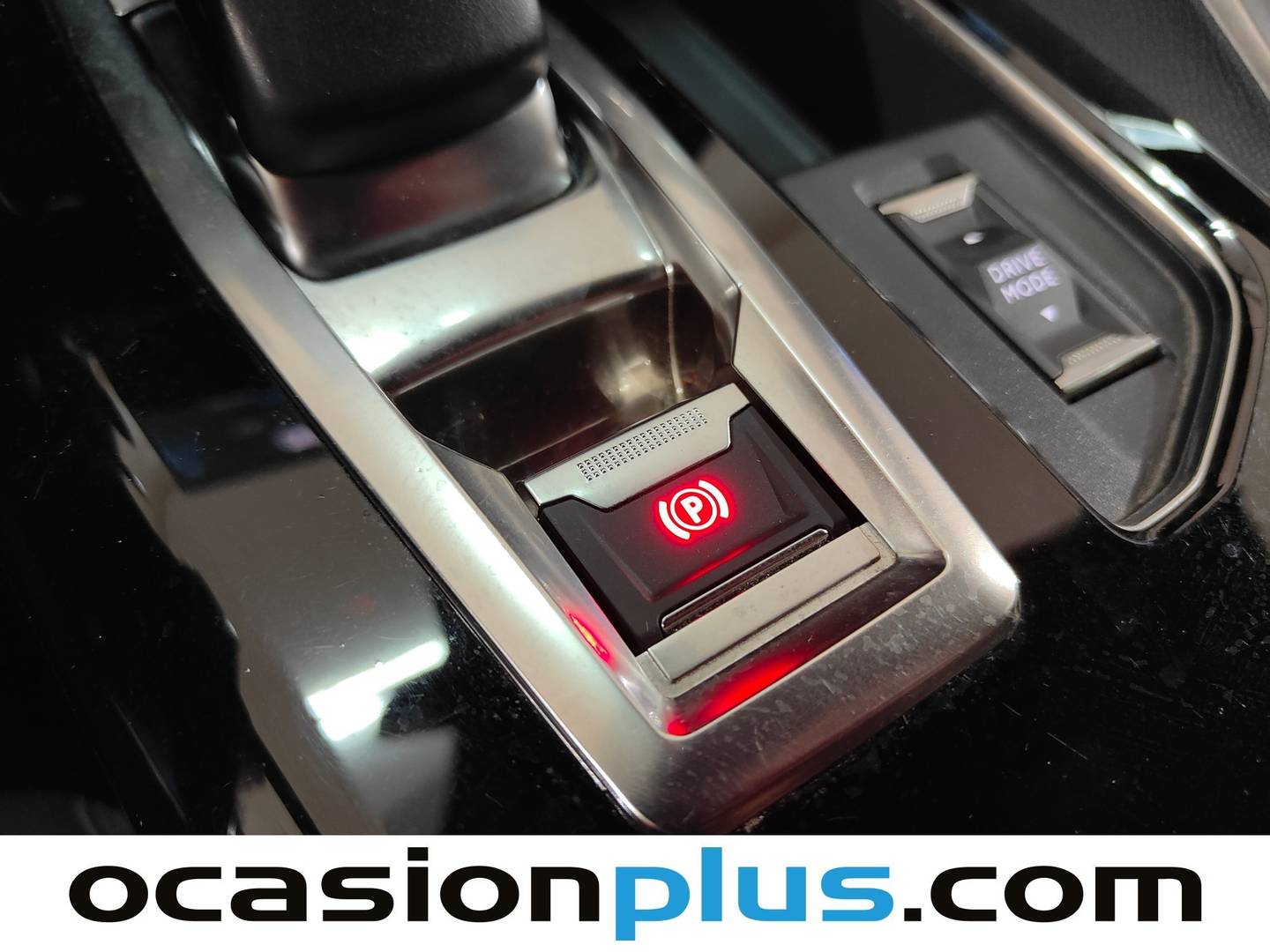 Foto Peugeot 3008 Hybrid Peugeot 3008 225 GT e-EAT8 (225 CV)