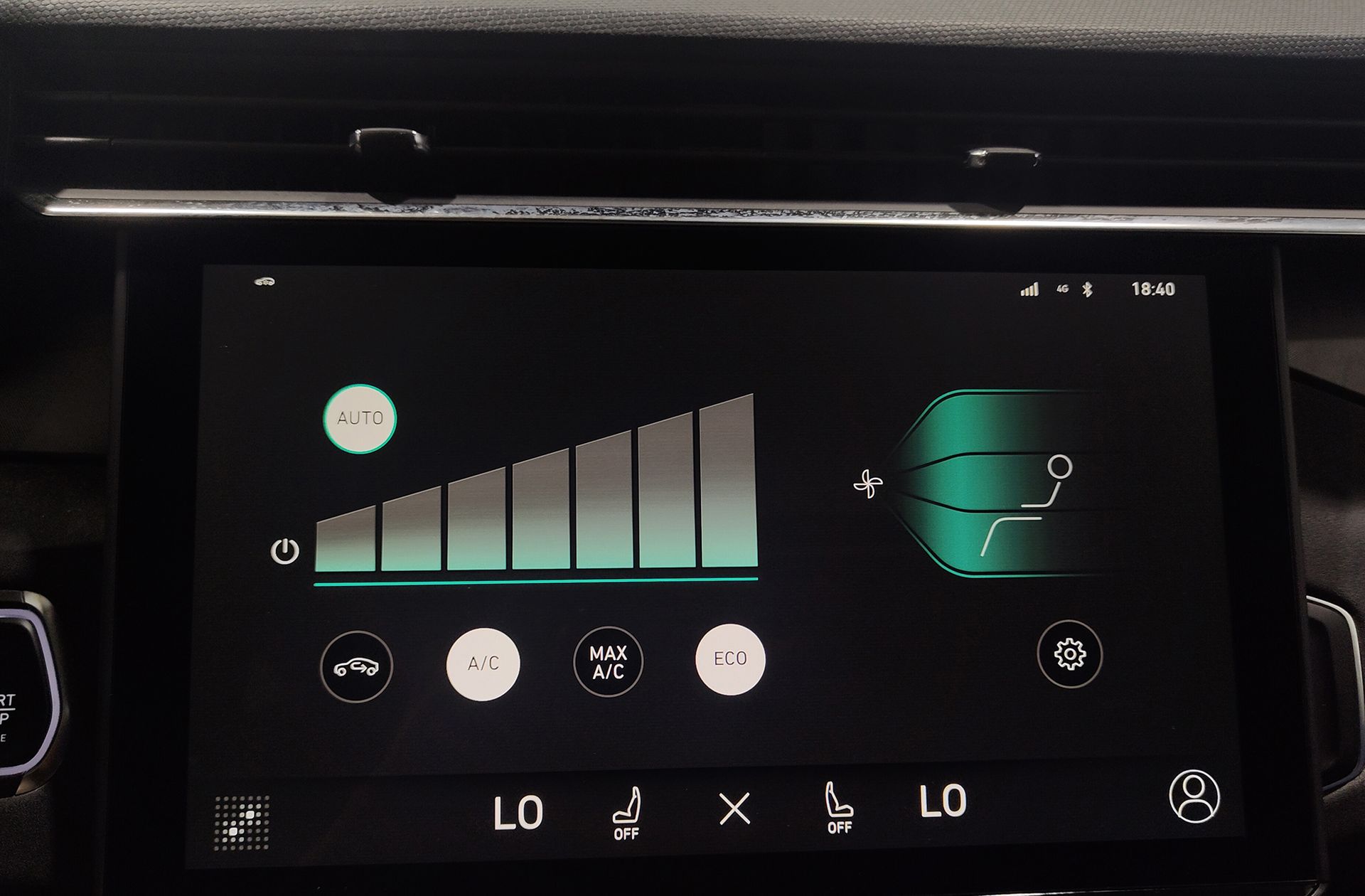 Lynk & Co 01 1.5 PHEV - foto 39