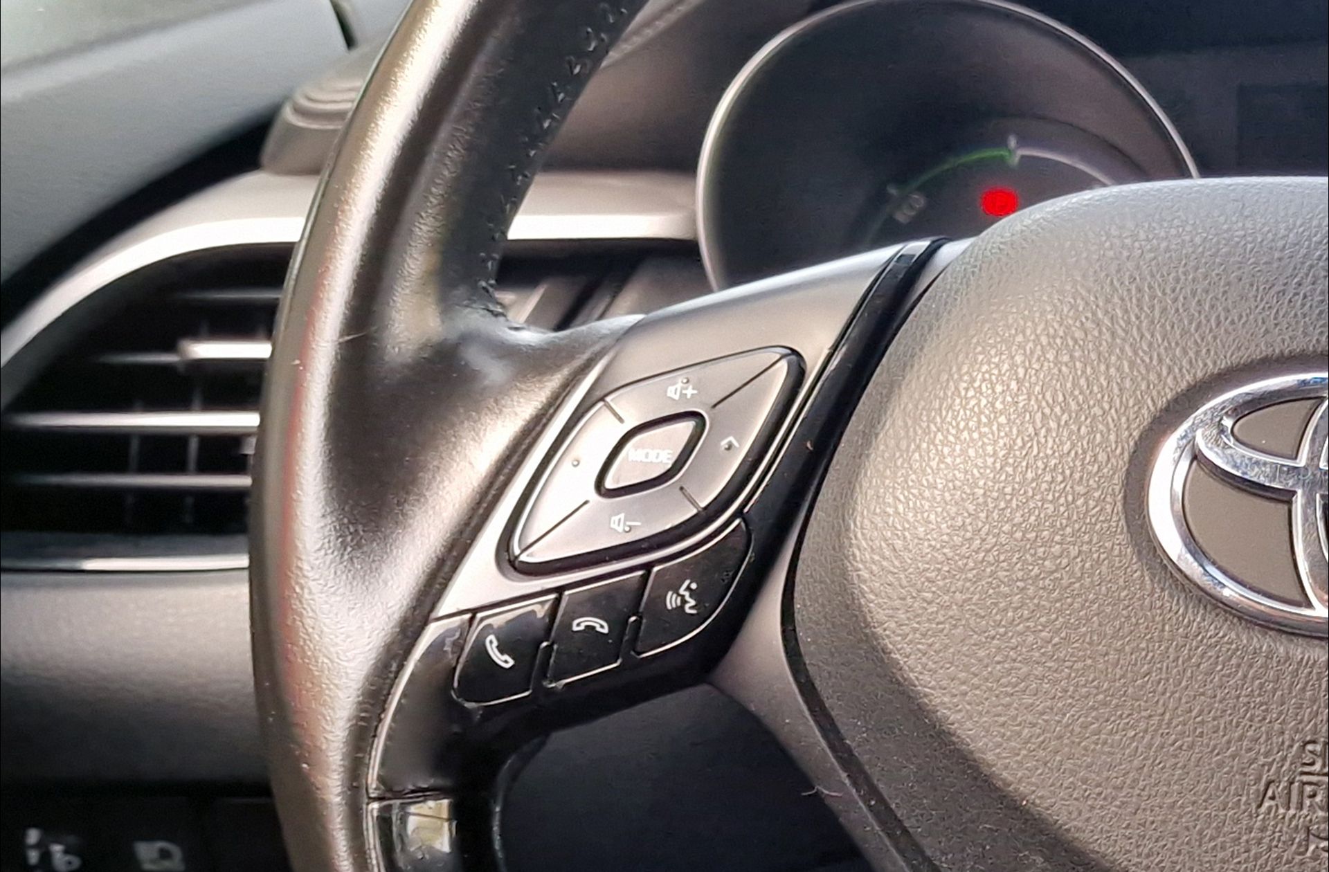 Toyota C-HR 1.8 125H Active - foto 21