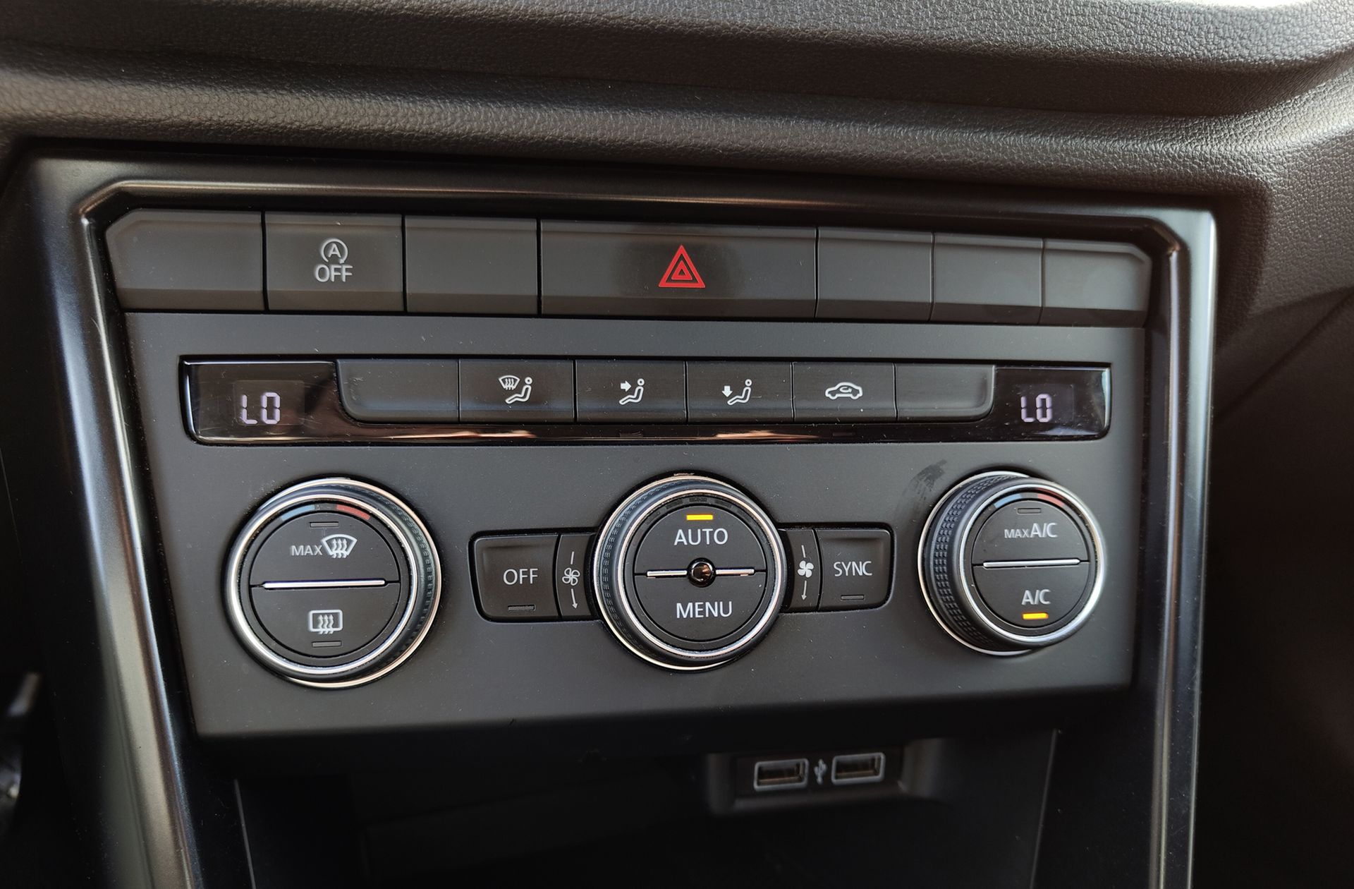Volkswagen T-Roc Edition 1.6 TDI - foto 24