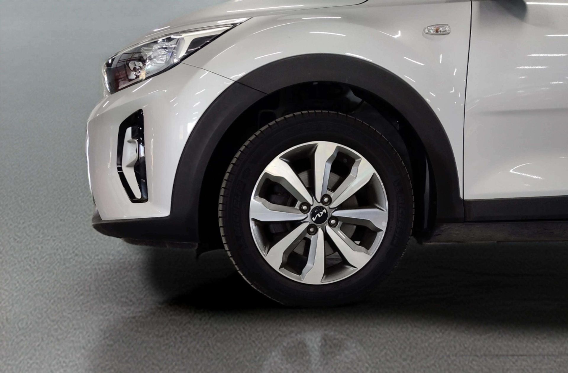 Kia Stonic 1.0 T-GDi Concept - foto 30