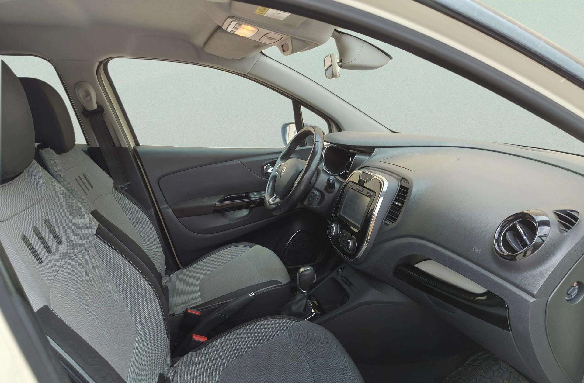 Renault Captur Zen Energy TCe EDC - foto 19