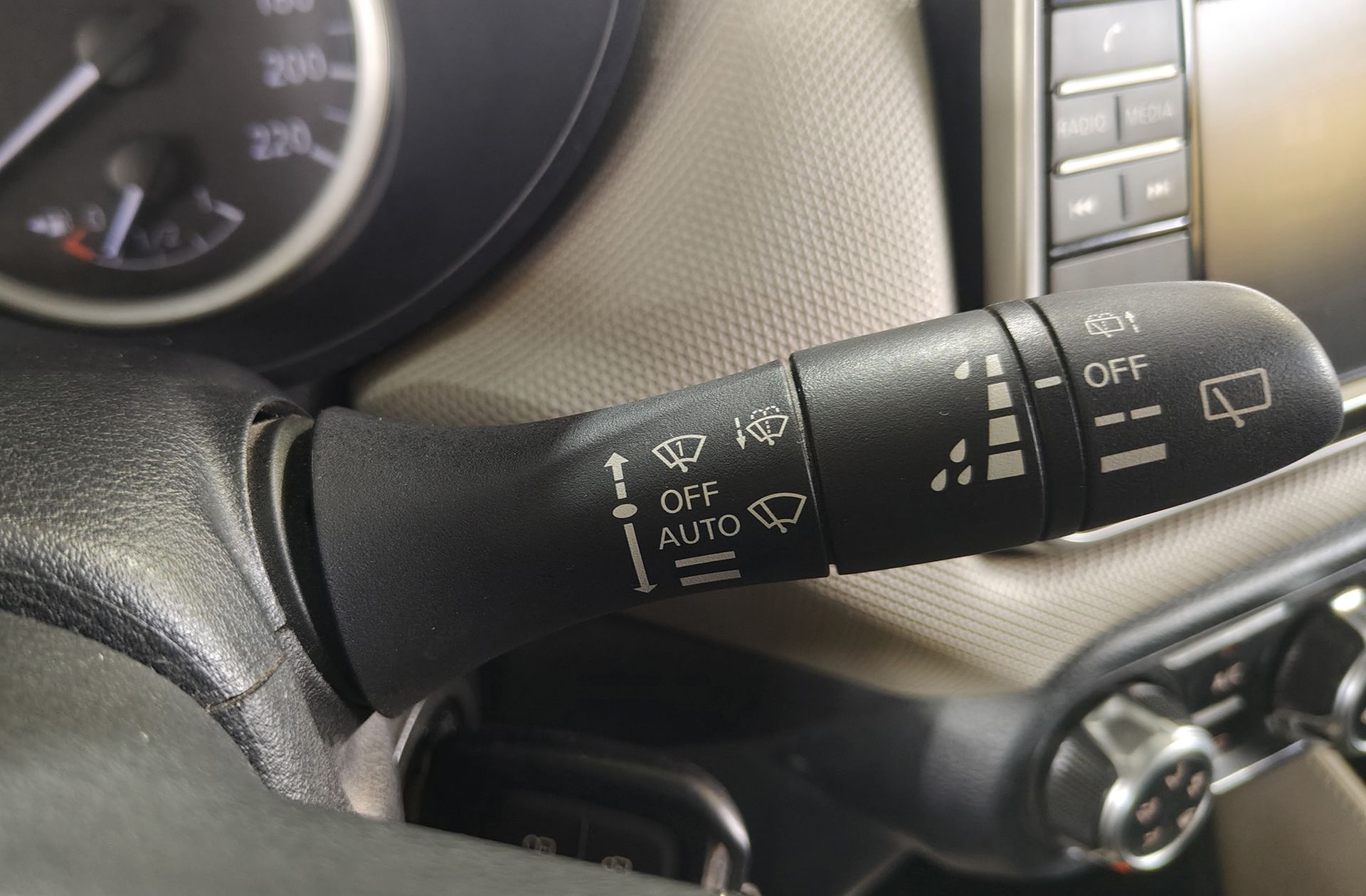 Nissan Micra IG-T 90 Acenta - foto 26