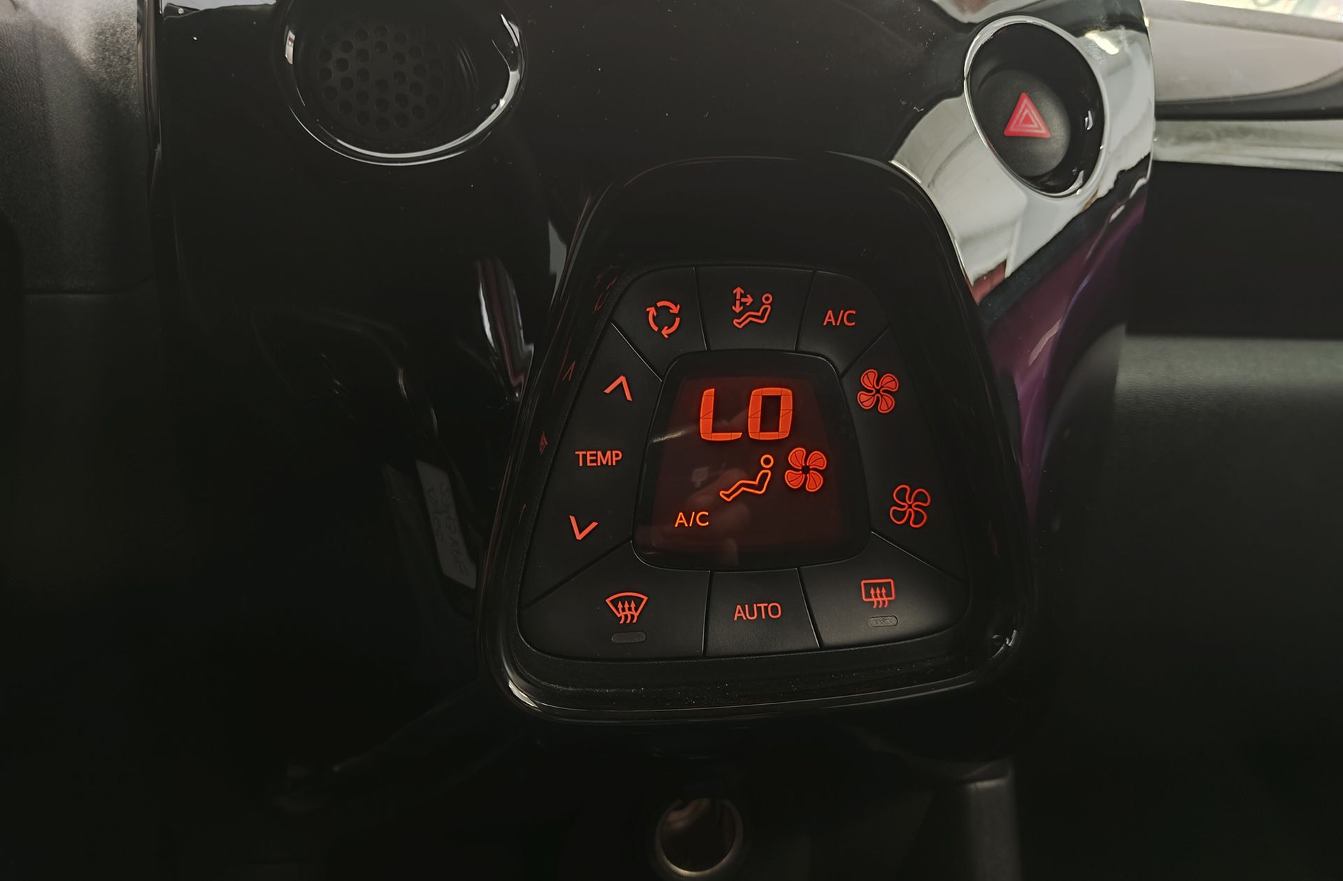 Toyota Aygo 1.0 VVT-i x-play business - foto 28