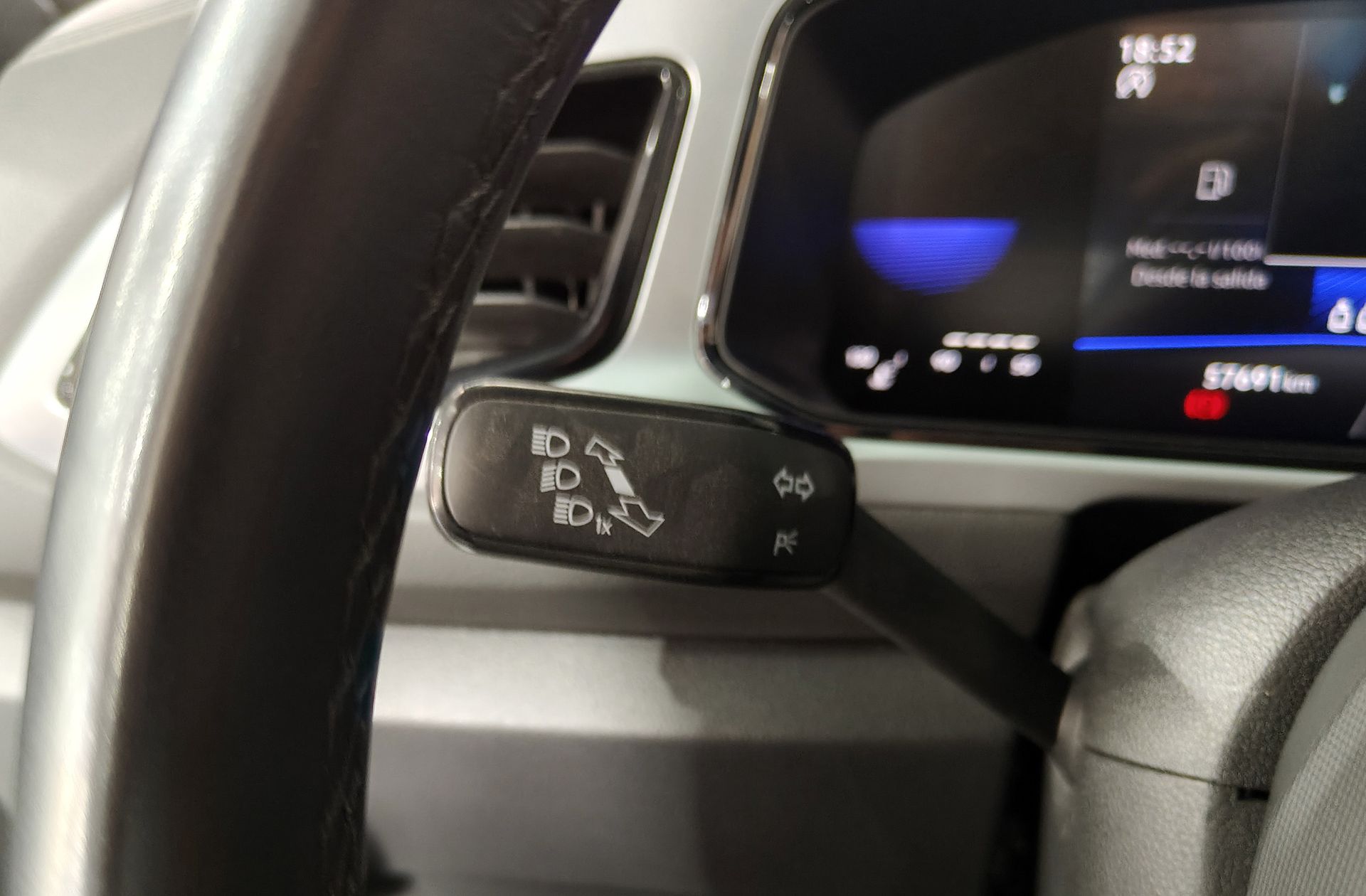 Volkswagen T-Roc Life 1.0 TSI - foto 26