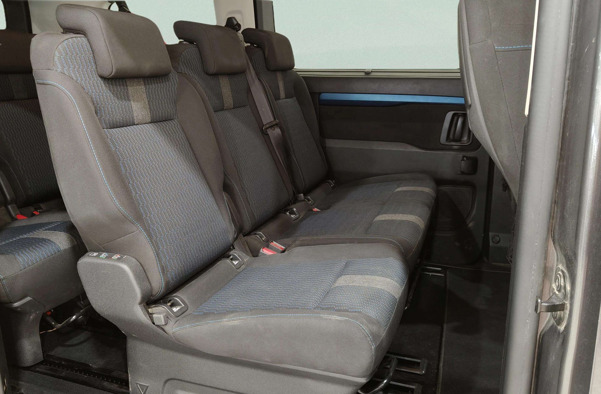 Peugeot Traveller BlueHDi 150 Active Standard 8 plazas - foto 20