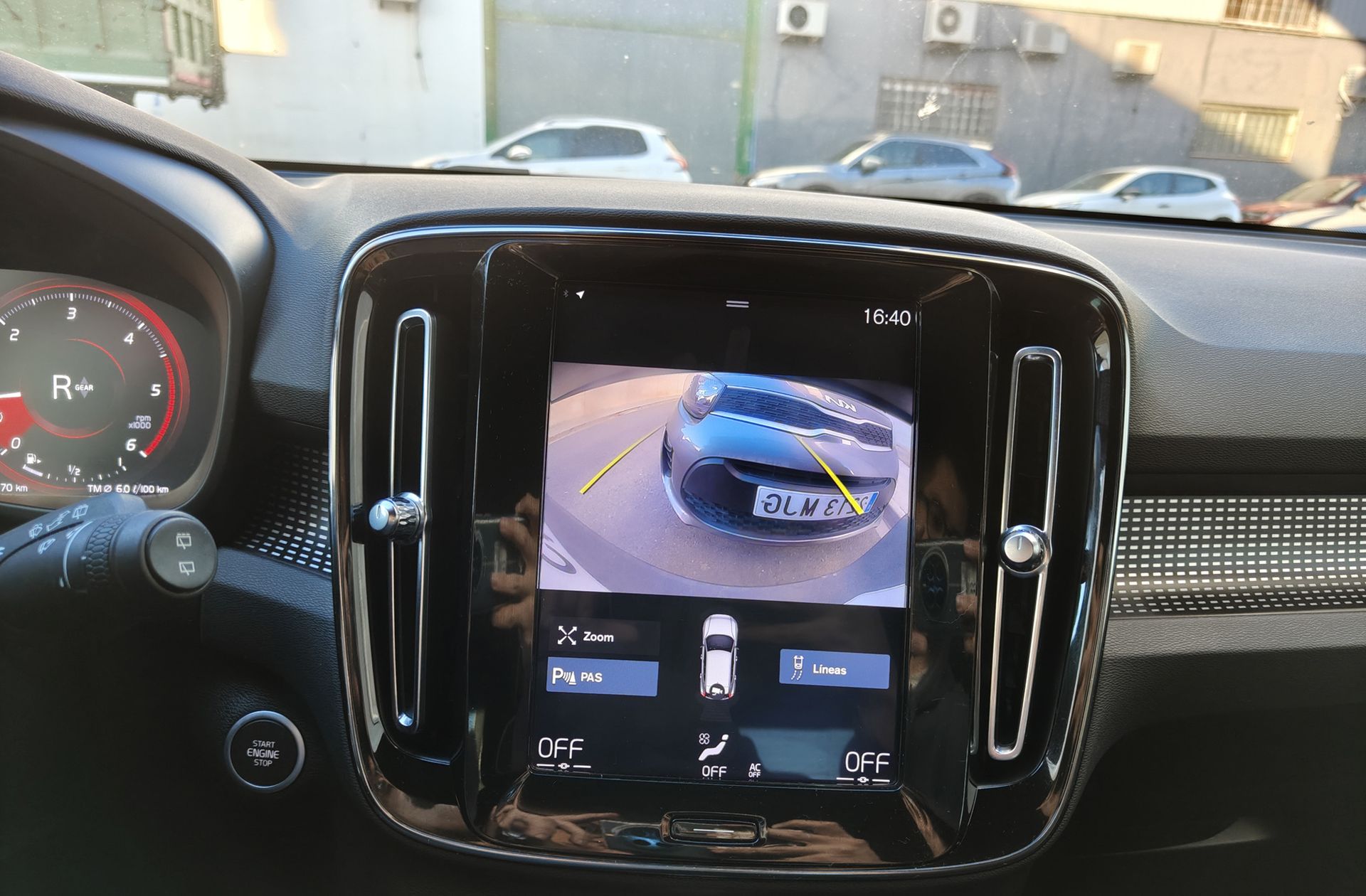 Volvo XC40 D3 R-Design - foto 10