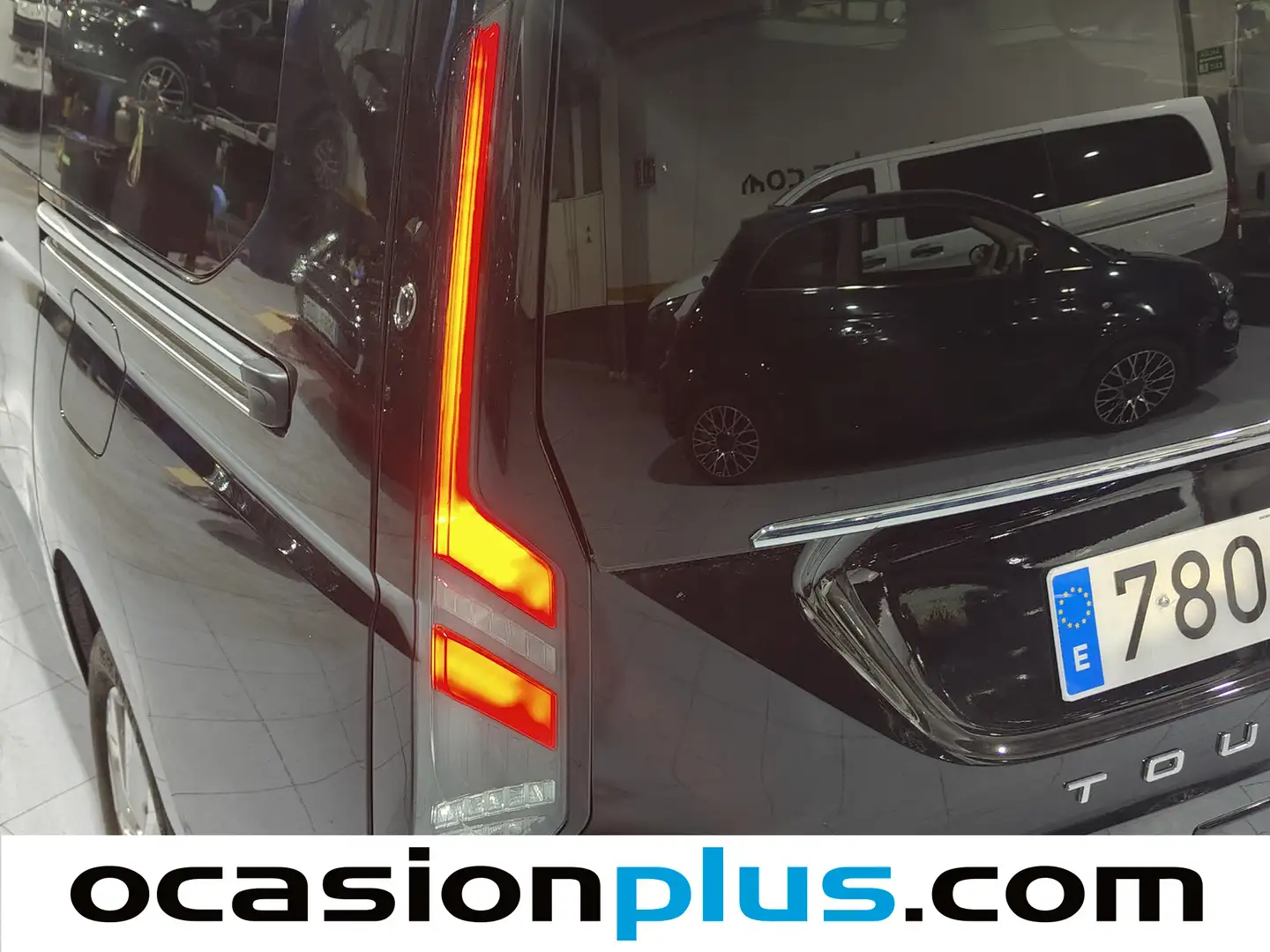 Foto Ford Grand Tourneo Connect Ford Grand Tourneo Connect 2.0 Ecoblue Titanium Auto (122 CV) 7 plazas