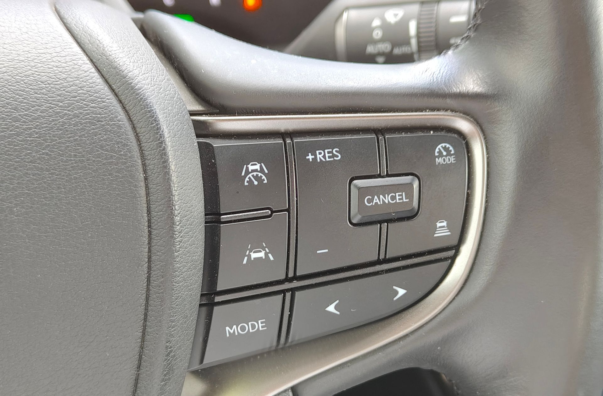 Lexus UX 300h UX - foto 25