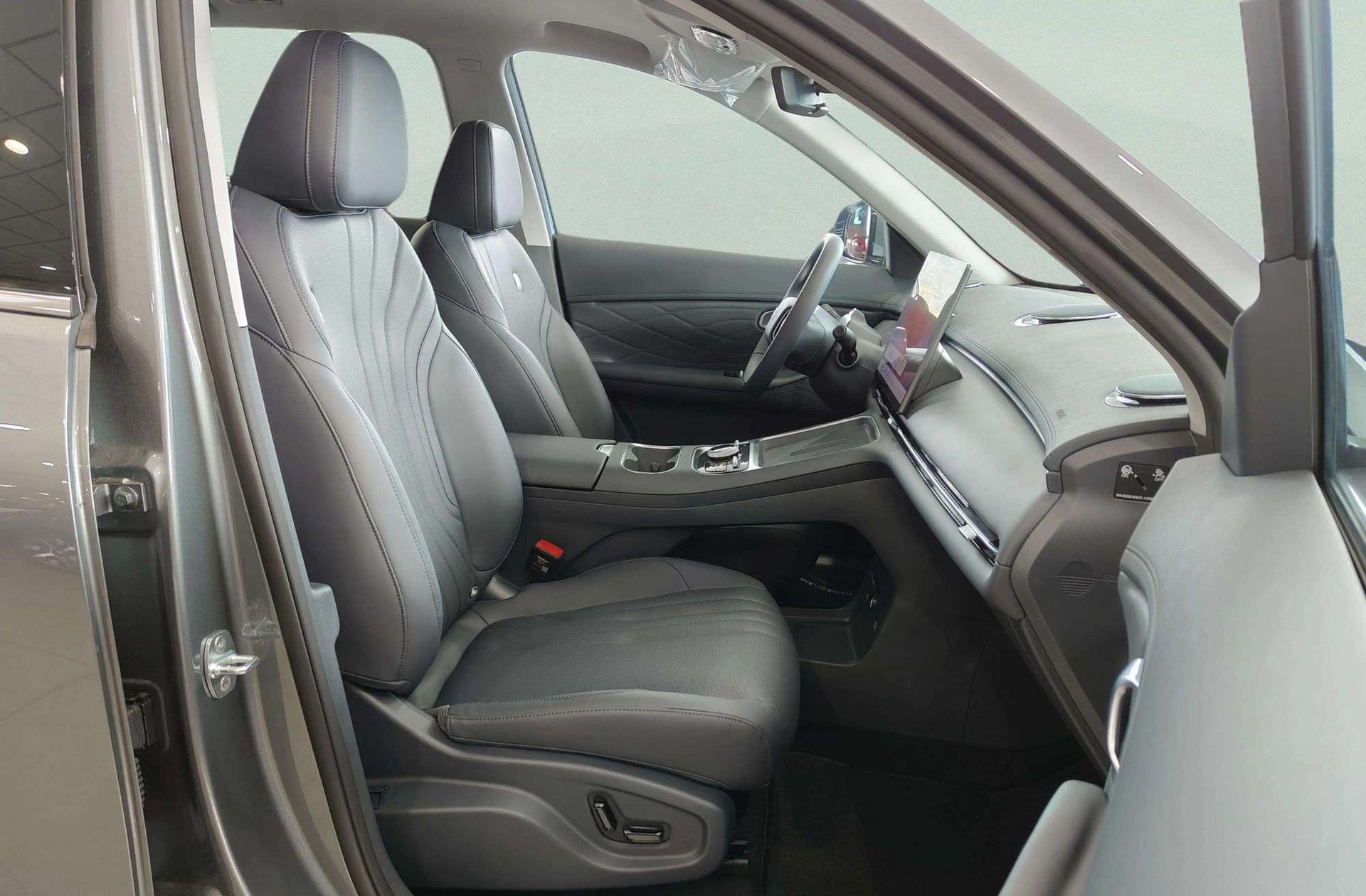 Geely Starray EM-i 1.5 PHEV Pro - foto 22